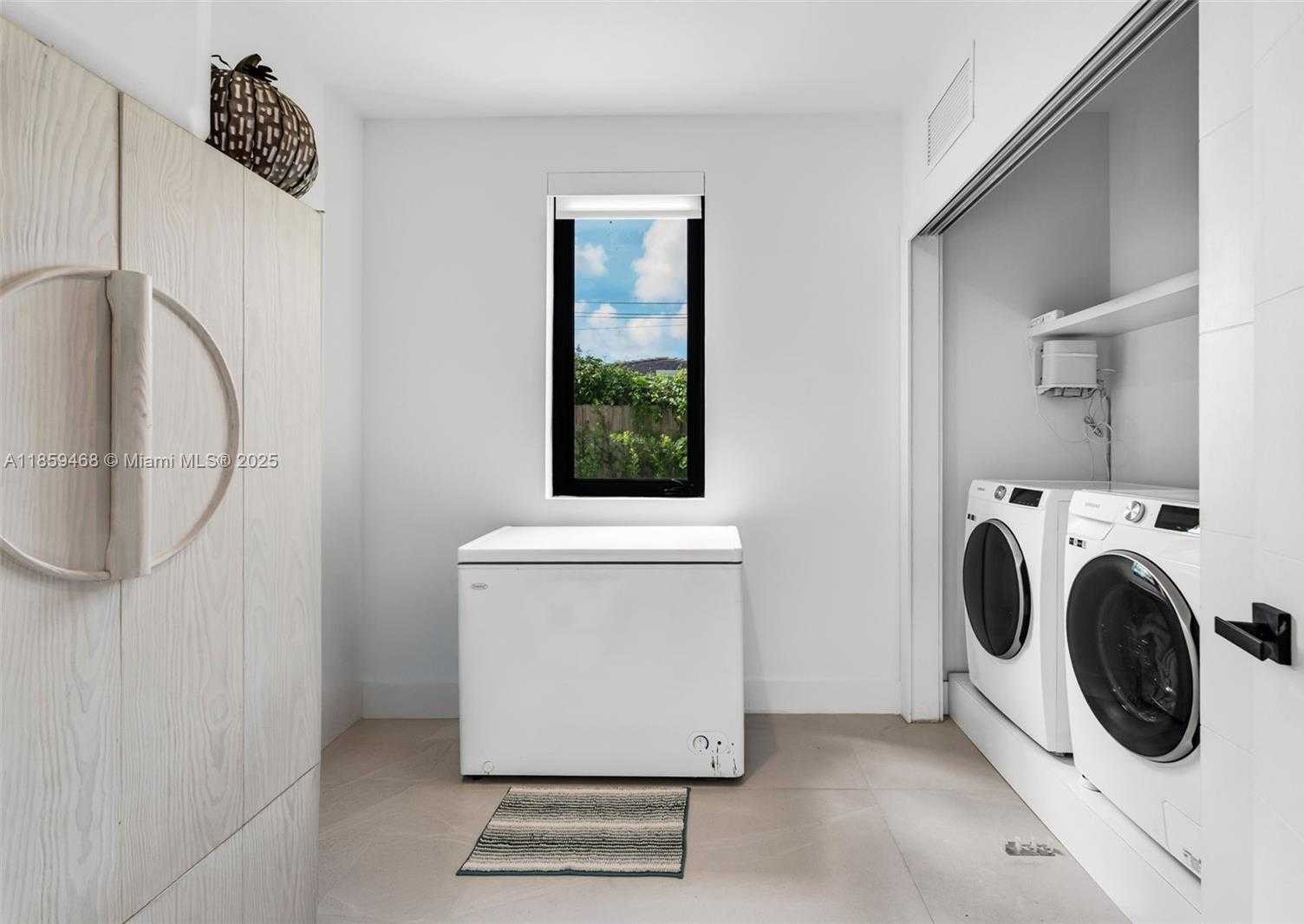 Small Image of 5928 SOUTH WEST 69TH AVE, Miami Number 37