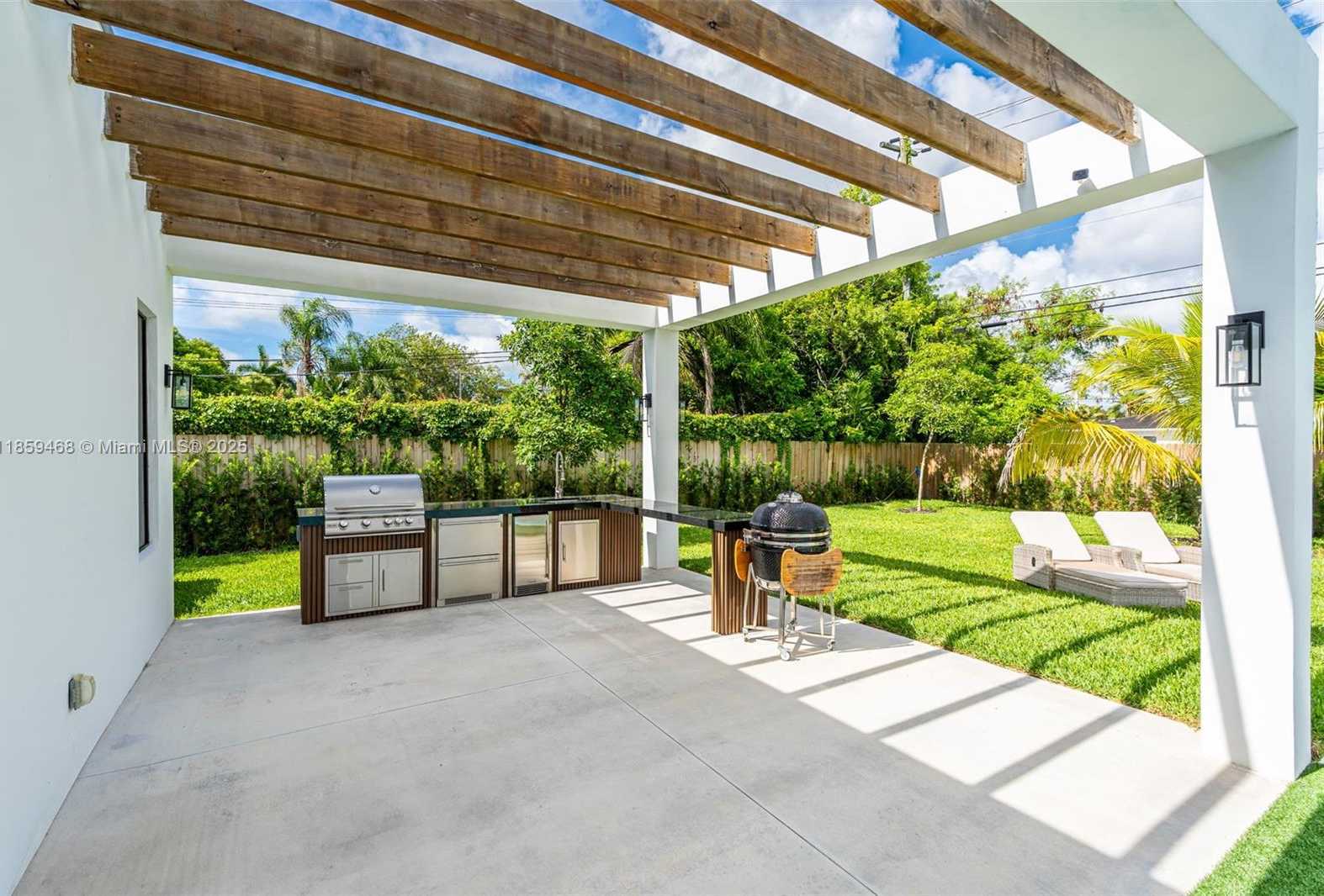 Small Image of 5928 SOUTH WEST 69TH AVE, Miami Number 43