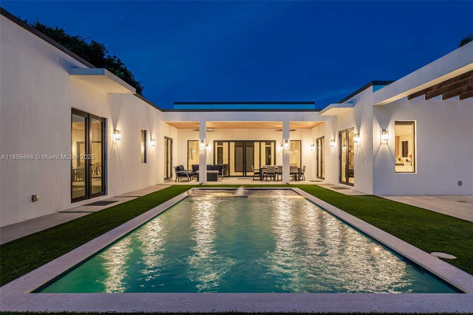 Small Image of 5928 SOUTH WEST 69TH AVE, Miami Number 46