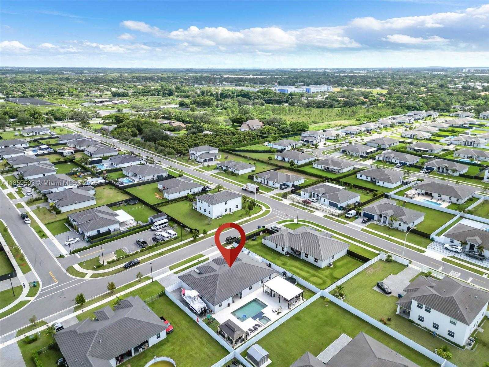 Small Image of 16916 SOUTH WEST 291ST ST, Homestead Number 52