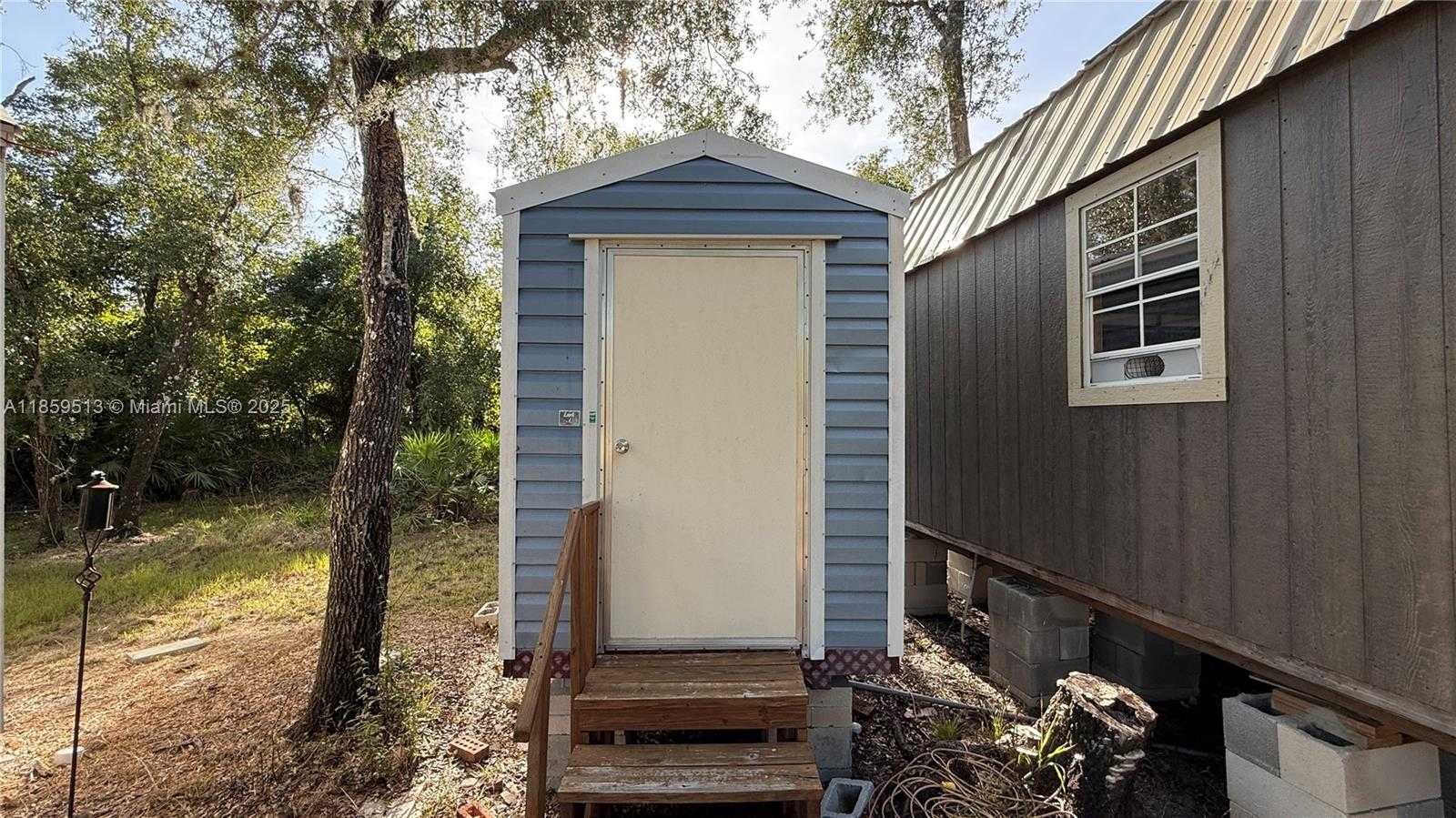 Small Image of 1144 NORTH WEST PEACE POINTE DR, Other City - In The State Of Florida Number 19