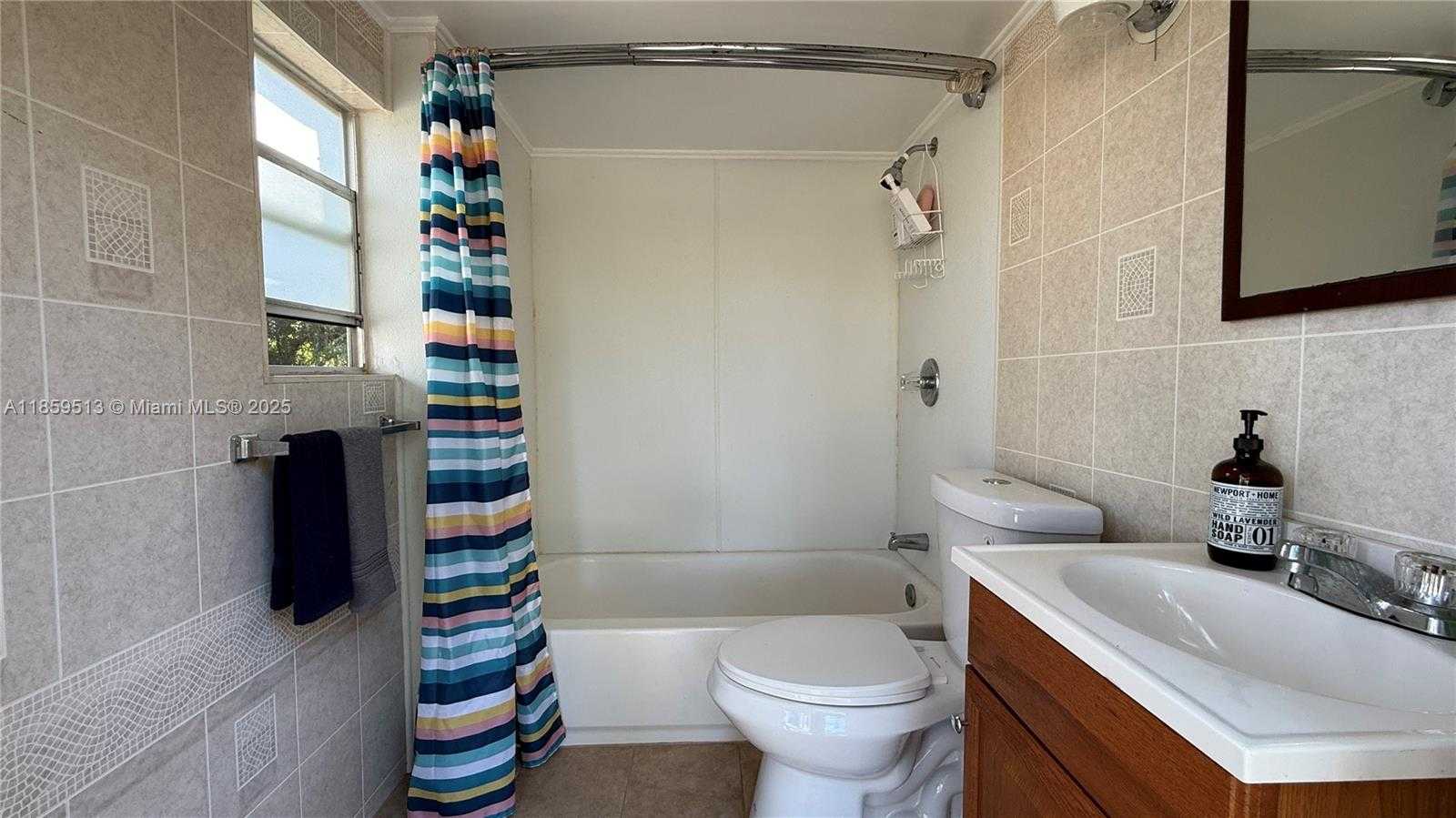 Small Image of 1144 NORTH WEST PEACE POINTE DR, Other City - In The State Of Florida Number 20