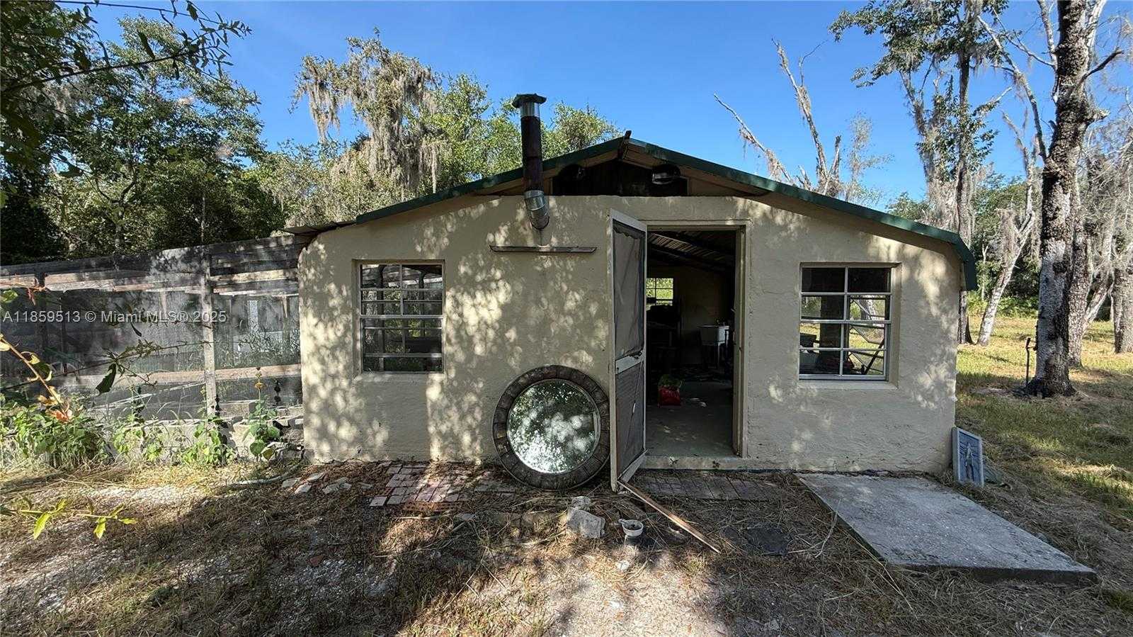 Small Image of 1144 NORTH WEST PEACE POINTE DR, Other City - In The State Of Florida Number 26