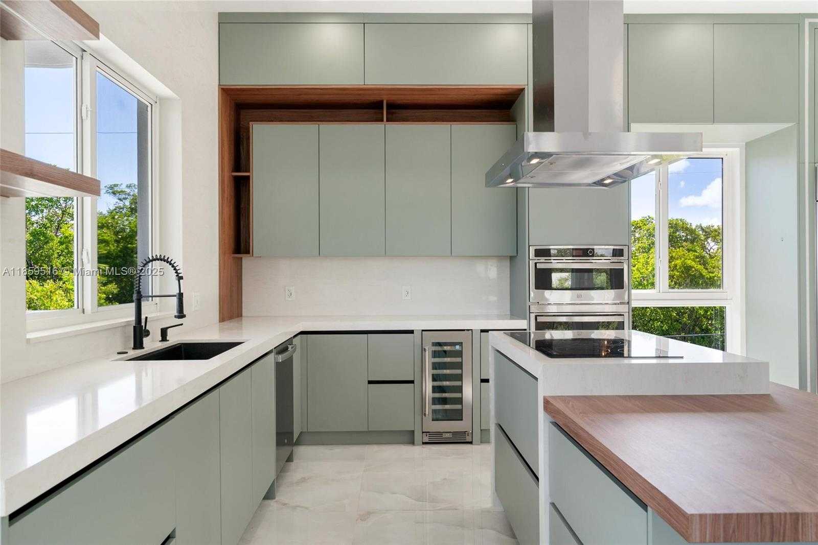 Small Image of 862 CARDINAL LN, Key Largo Number 12