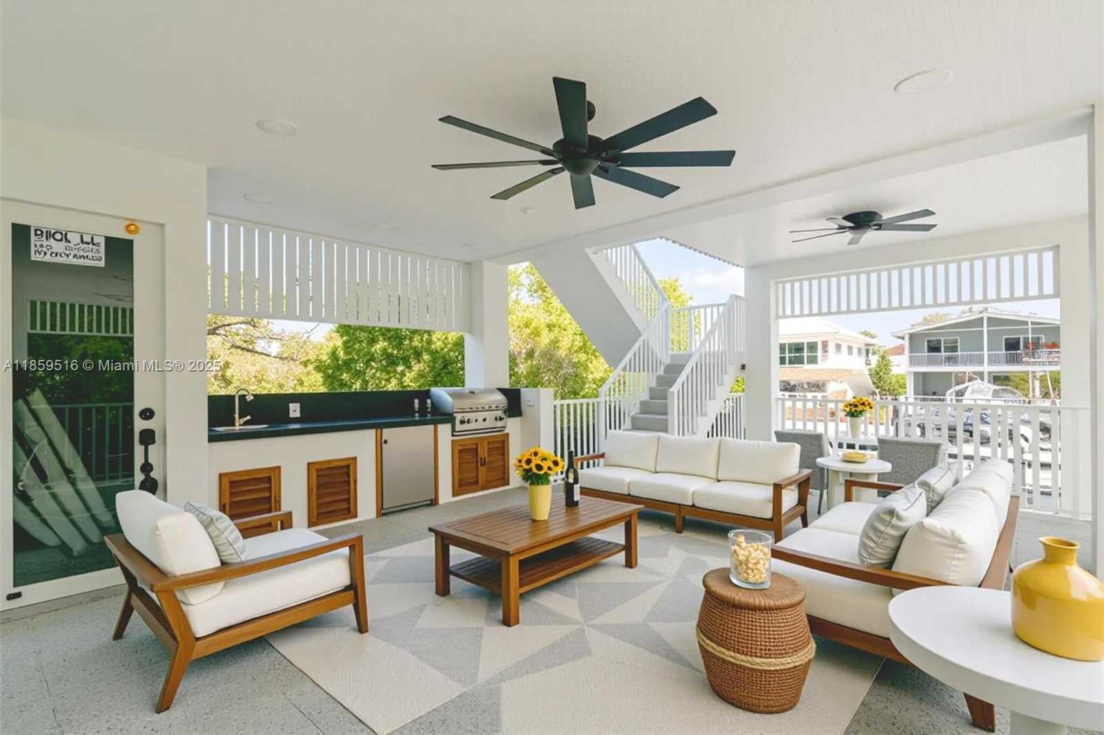 Small Image of 862 CARDINAL LN, Key Largo Number 6