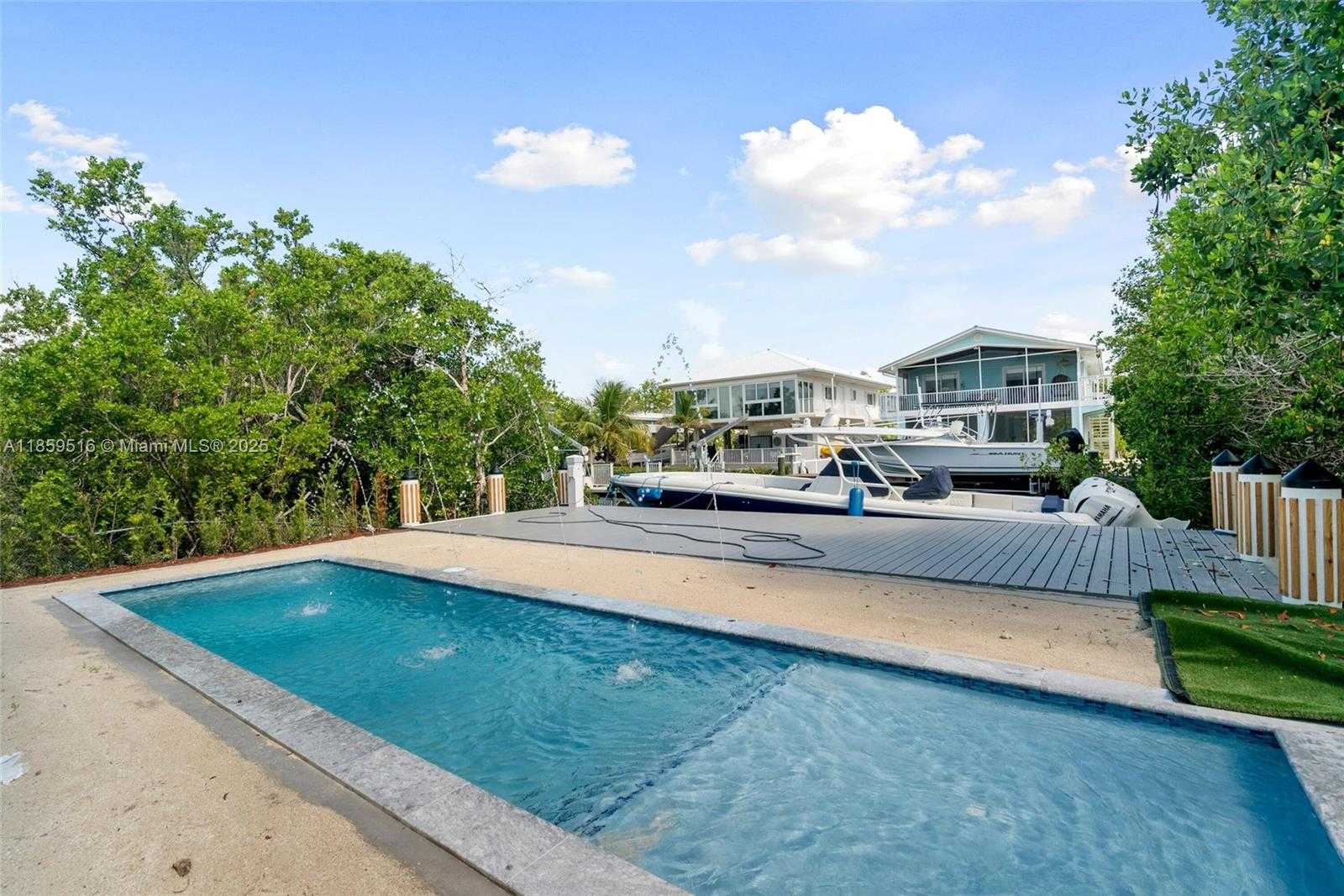 Small Image of 862 CARDINAL LN, Key Largo Number 7