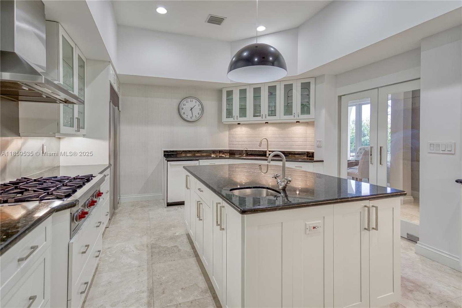 Small Image of 13681 DEERING BAY DR, Coral Gables Number 10