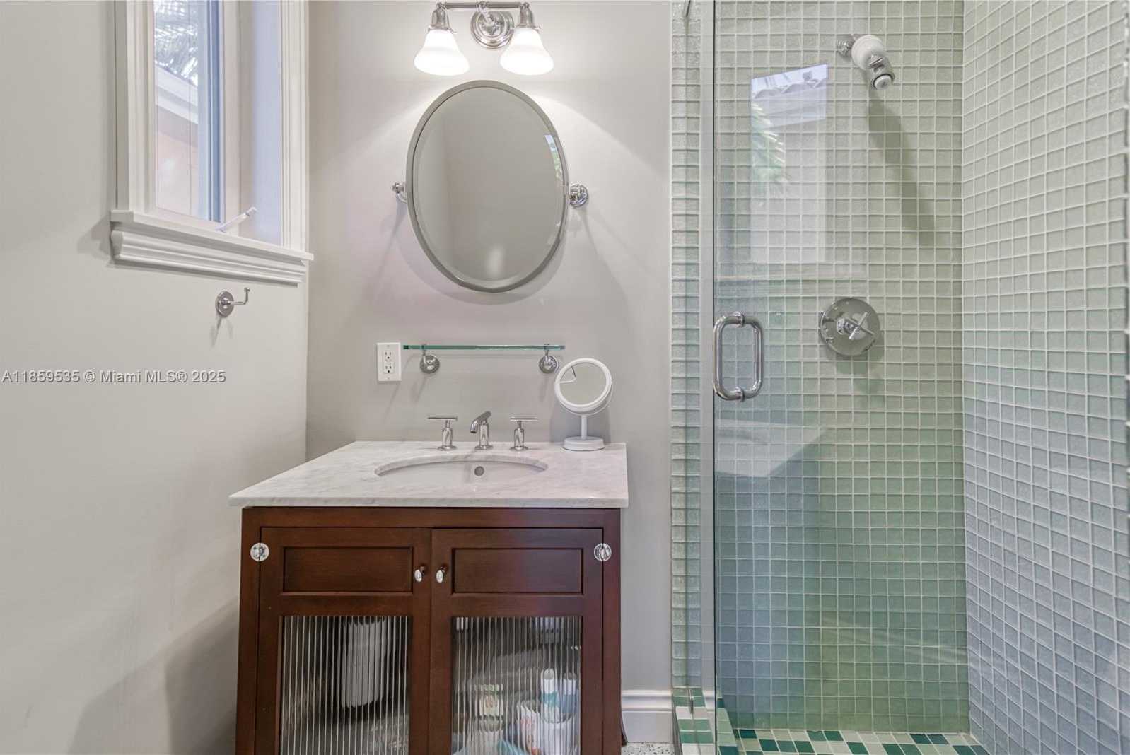 Small Image of 13681 DEERING BAY DR, Coral Gables Number 14