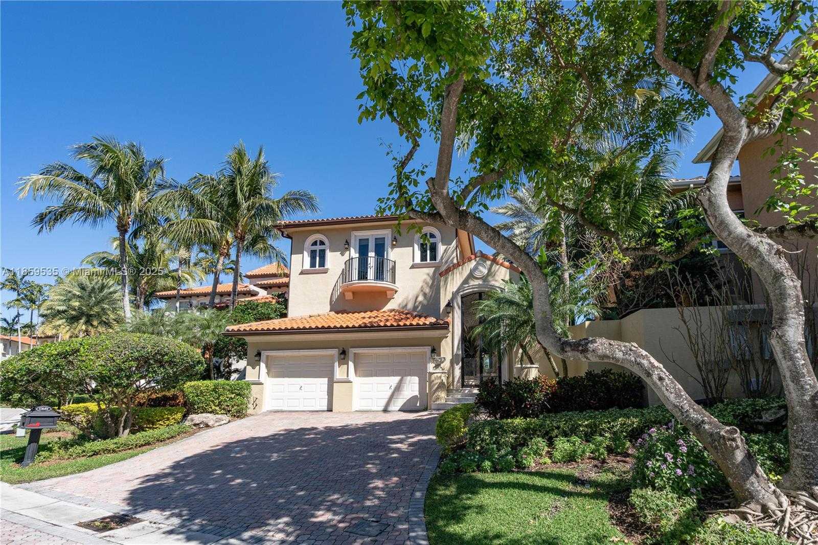 Small Image of 13681 DEERING BAY DR, Coral Gables Number 2