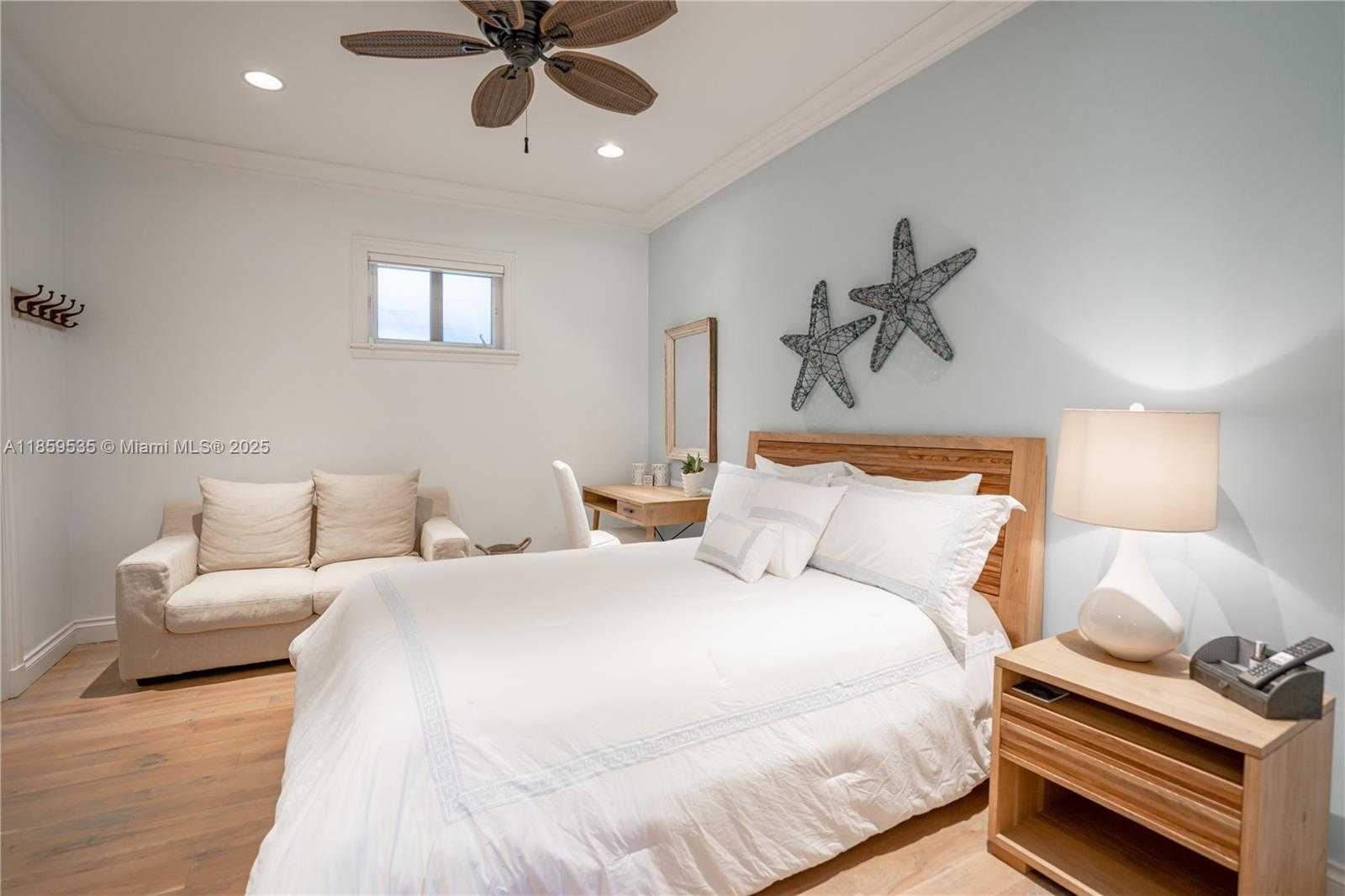 Small Image of 13681 DEERING BAY DR, Coral Gables Number 20