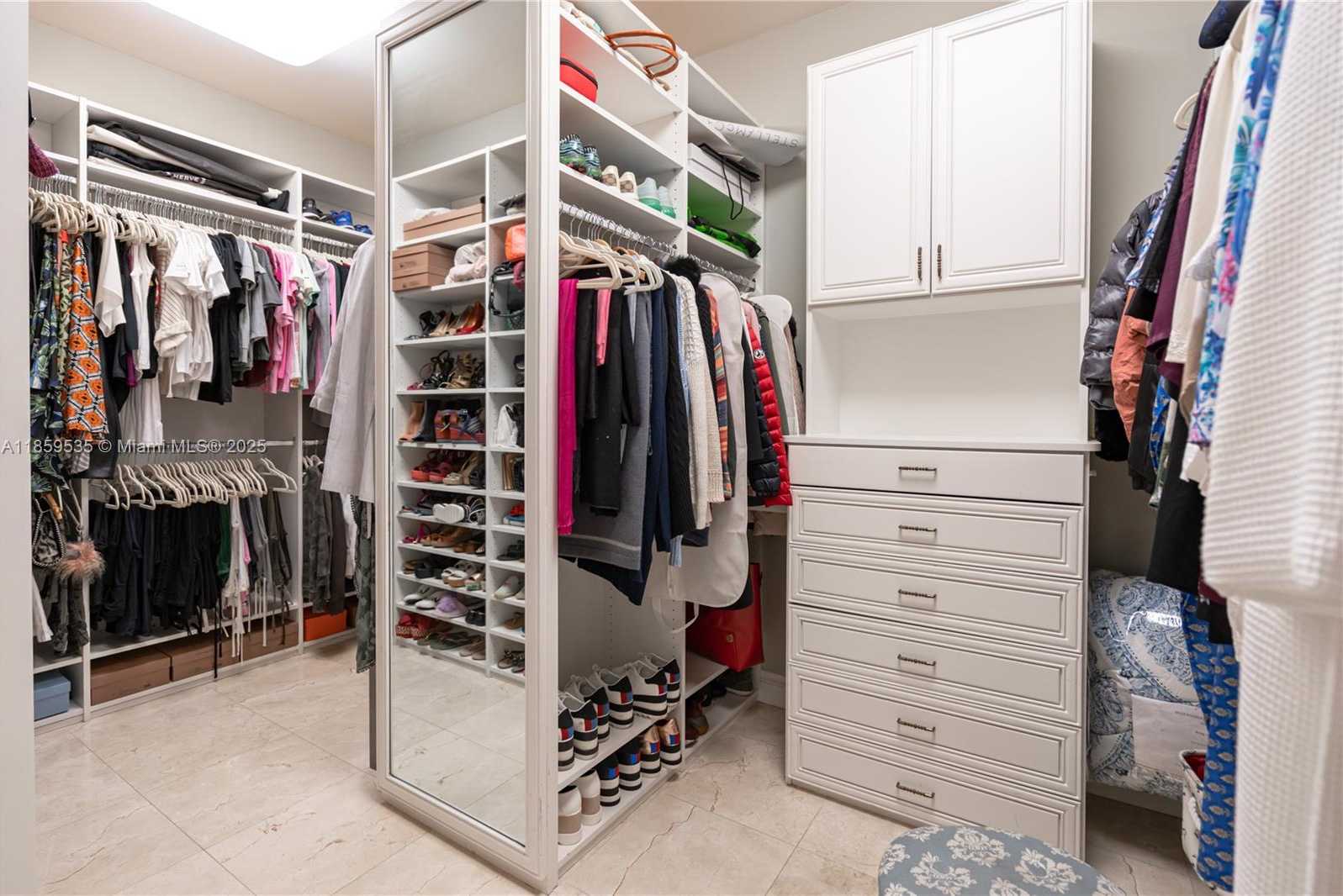 Small Image of 13681 DEERING BAY DR, Coral Gables Number 24