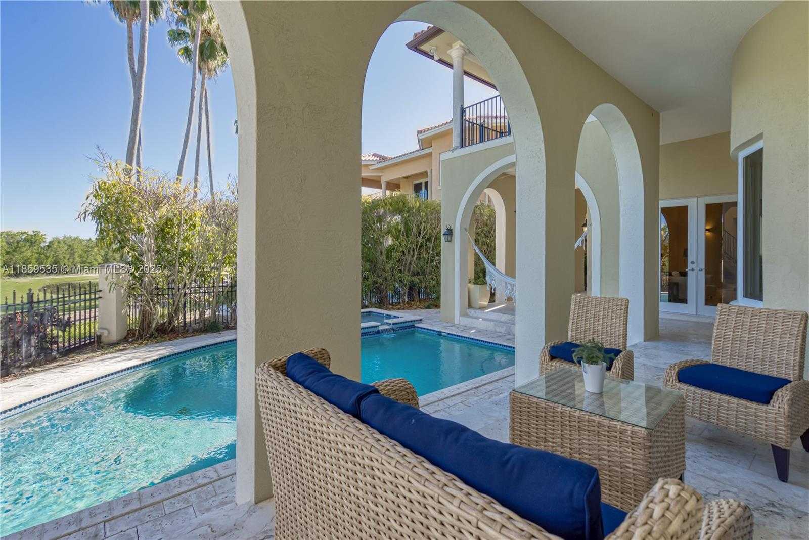 Small Image of 13681 DEERING BAY DR, Coral Gables Number 31