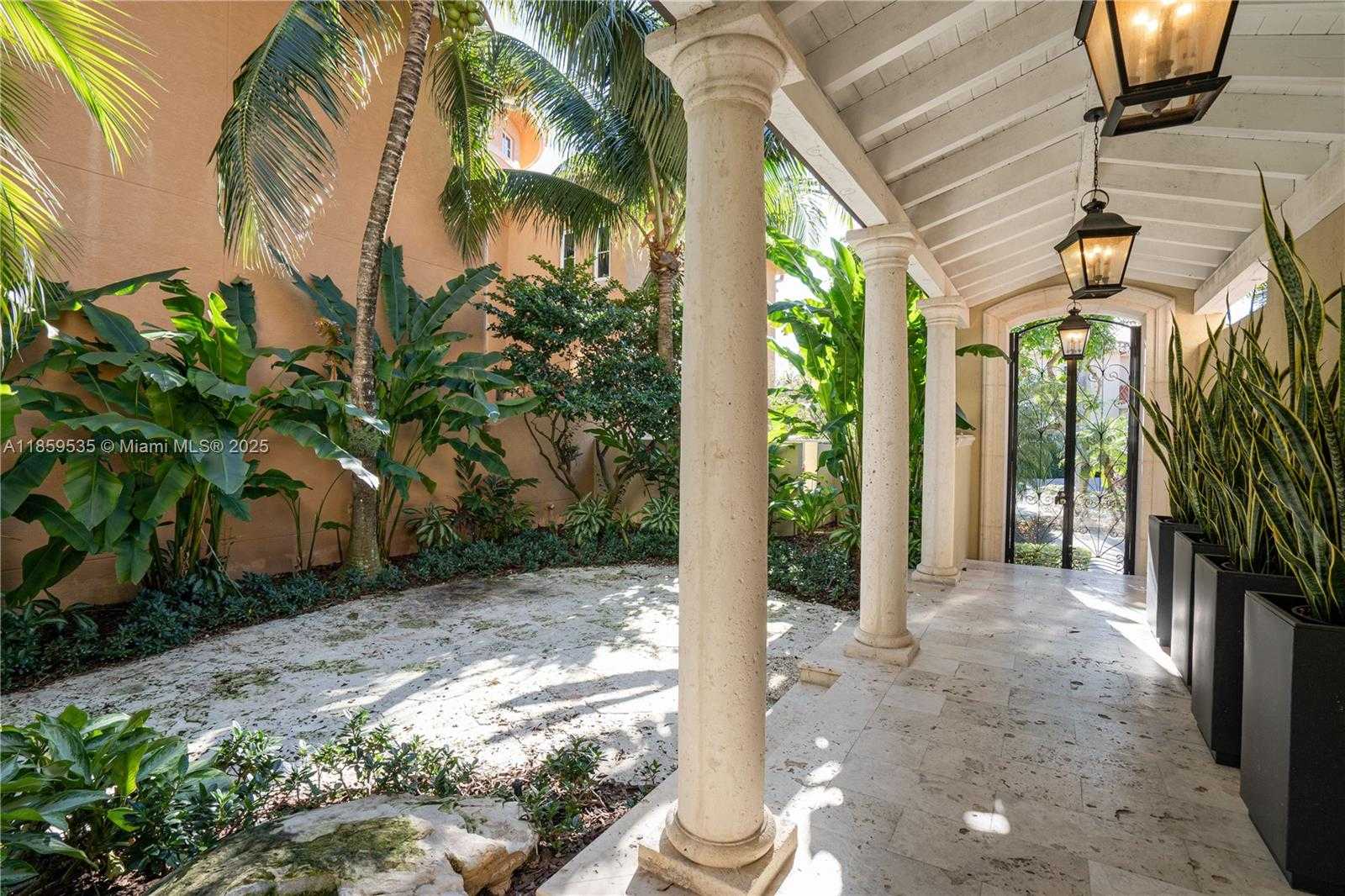 Small Image of 13681 DEERING BAY DR, Coral Gables Number 34