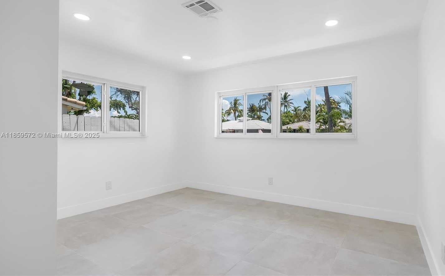 Small Image of 1611 NORTH EAST 40TH PL, Oakland Park Number 23