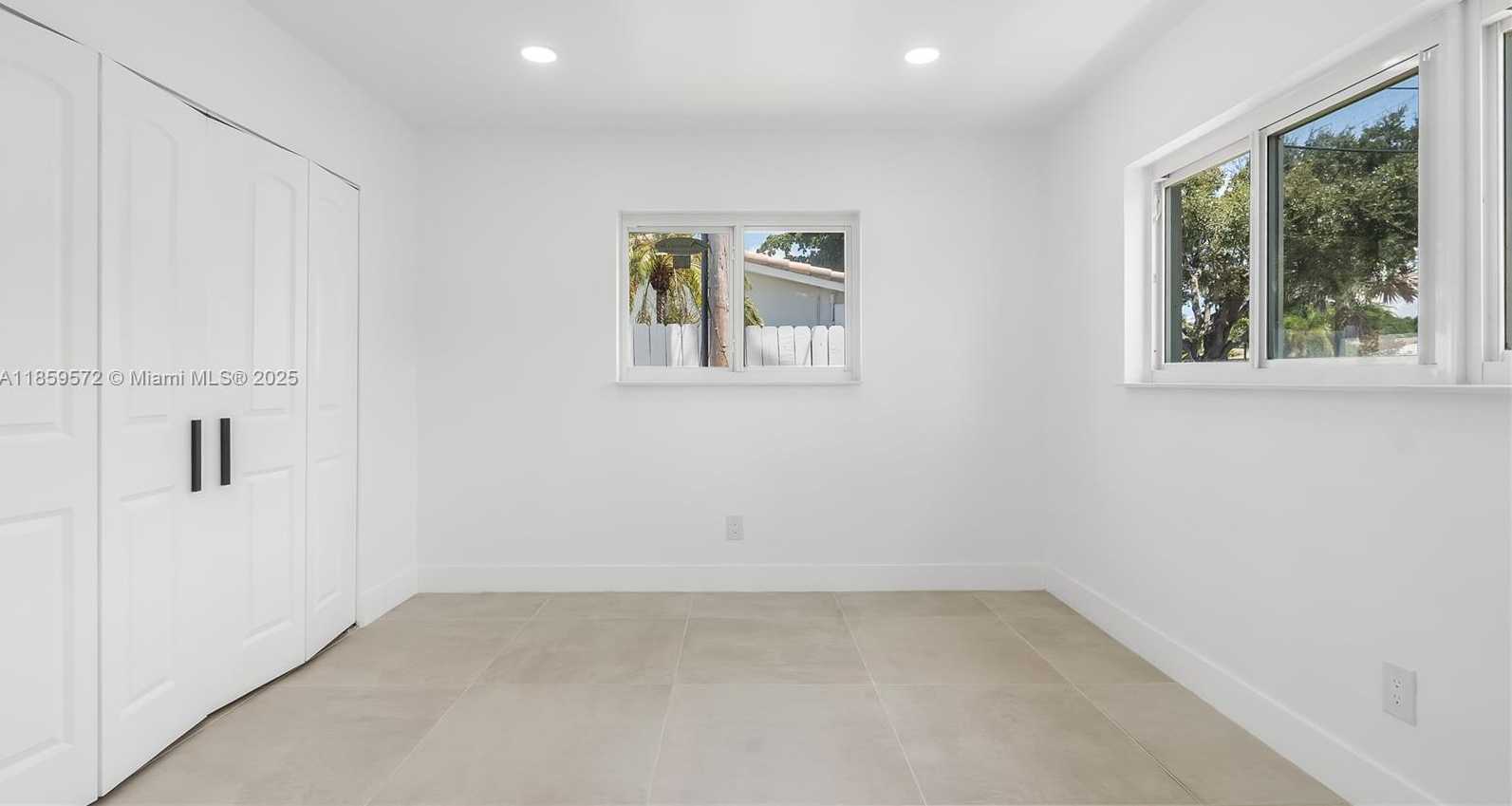 Small Image of 1611 NORTH EAST 40TH PL, Oakland Park Number 24