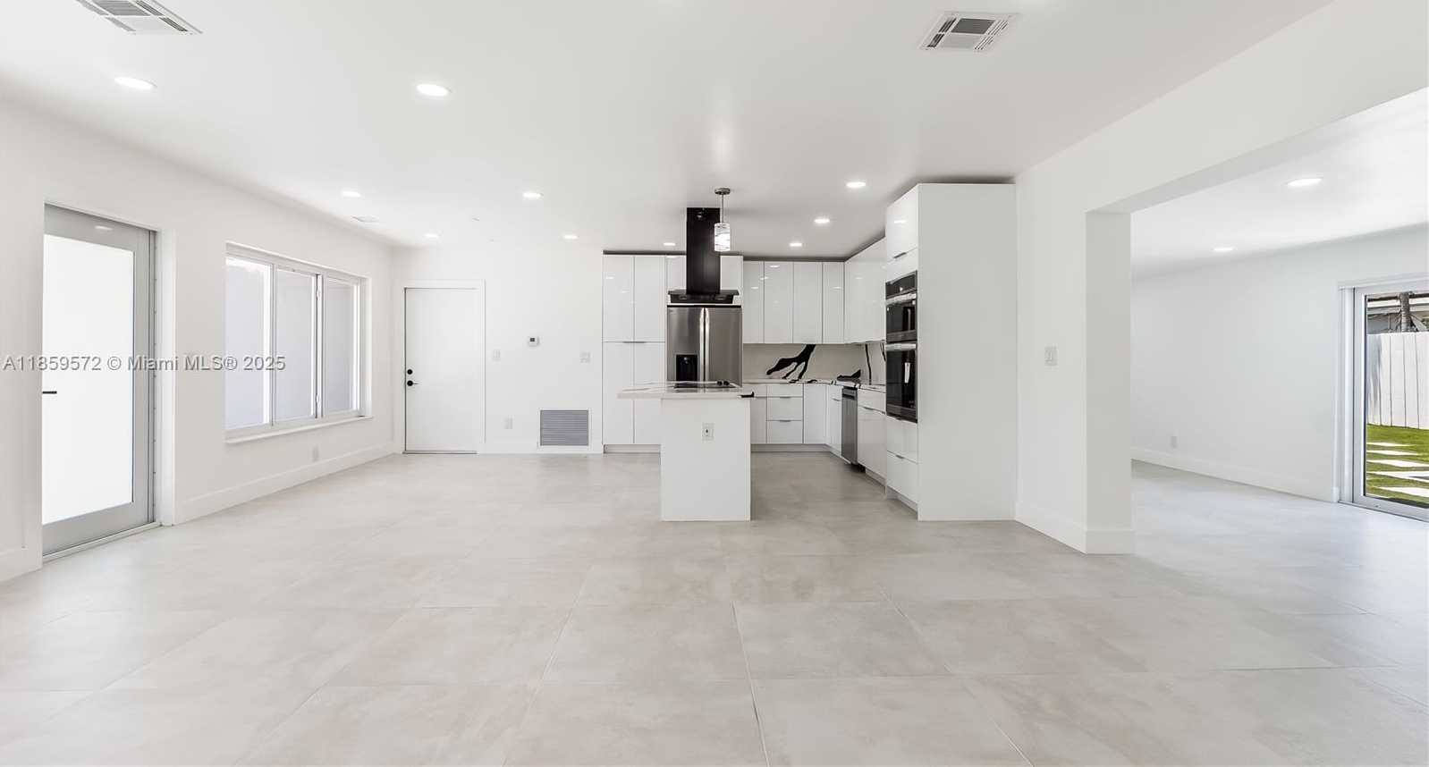 Small Image of 1611 NORTH EAST 40TH PL, Oakland Park Number 5