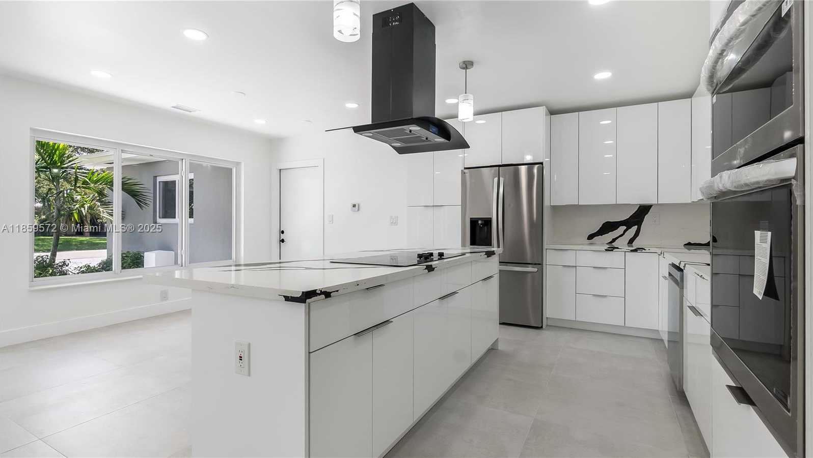 Small Image of 1611 NORTH EAST 40TH PL, Oakland Park Number 7