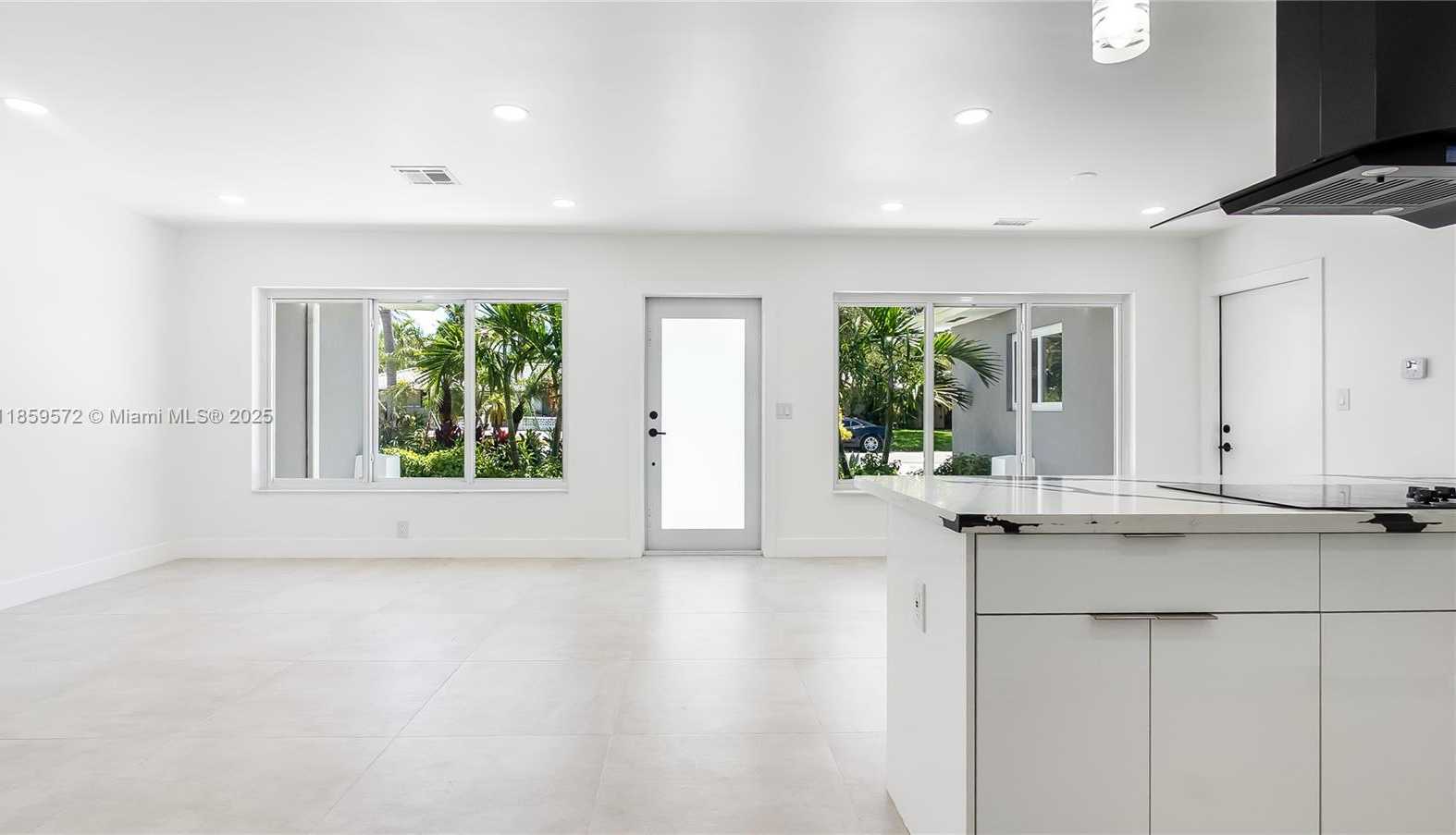 Small Image of 1611 NORTH EAST 40TH PL, Oakland Park Number 9