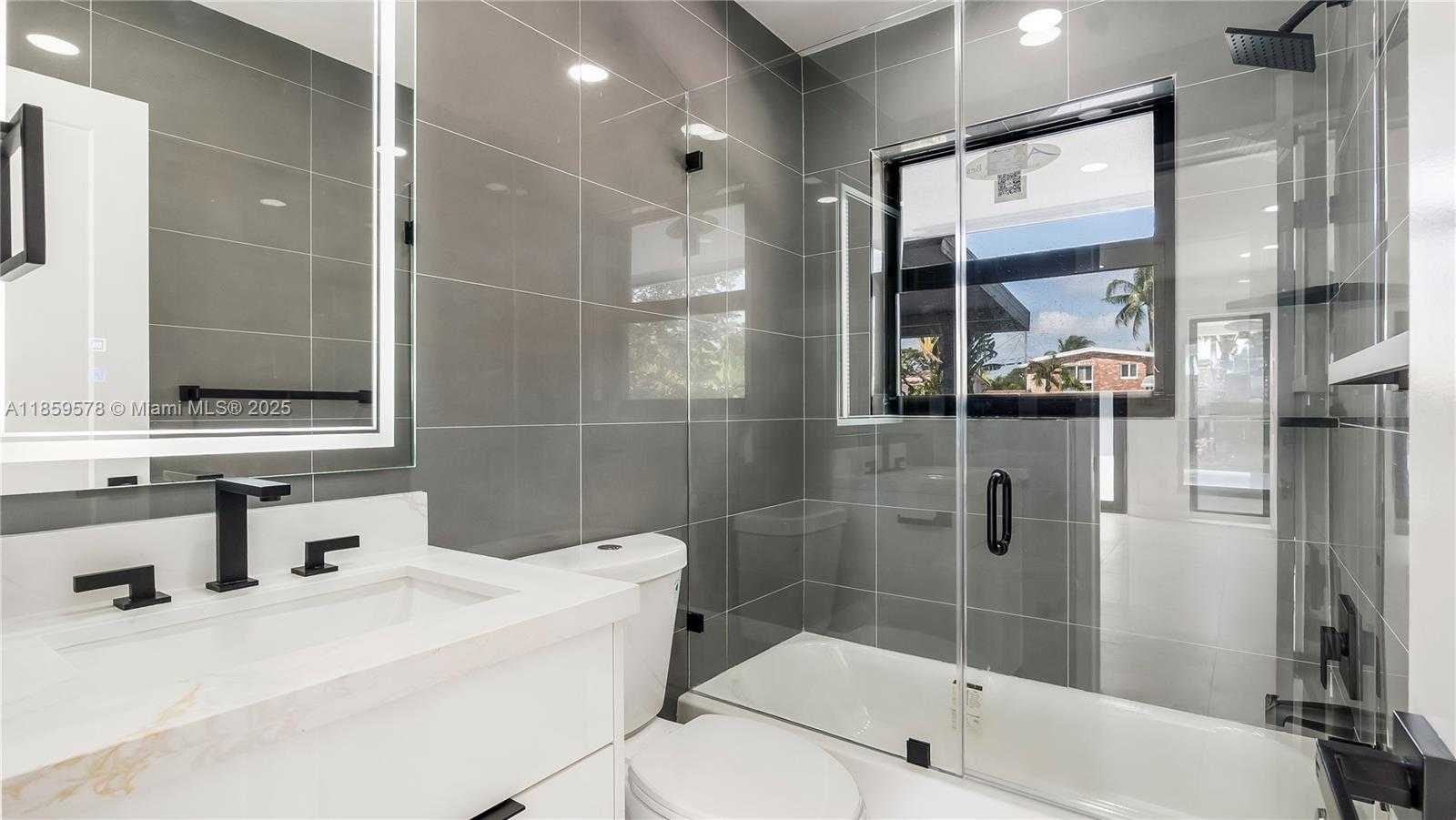 Small Image of 2417 NORTH EAST 18TH AVE, Wilton Manors Number 20