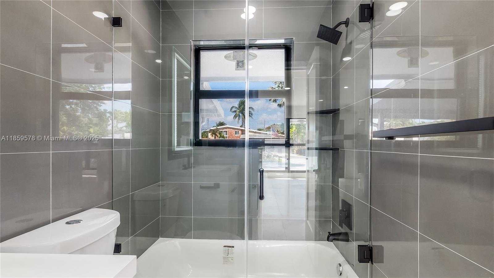 Small Image of 2417 NORTH EAST 18TH AVE, Wilton Manors Number 21