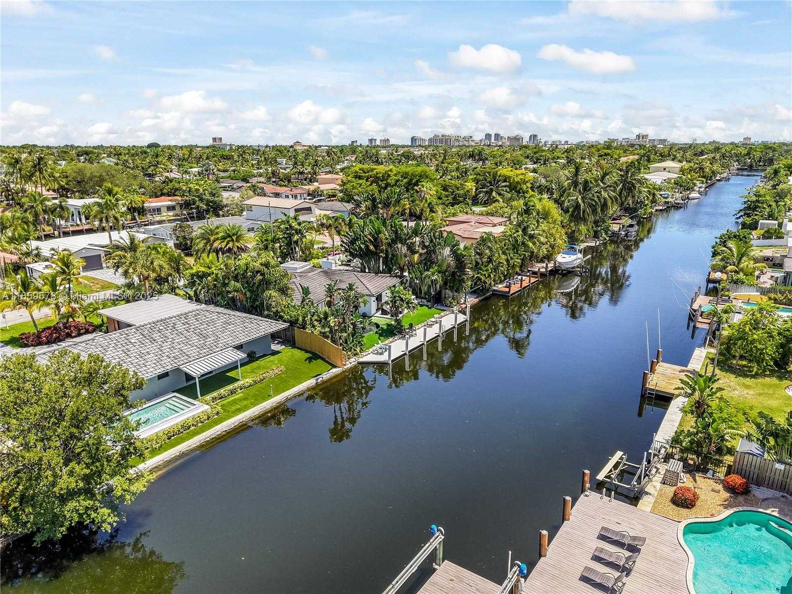 Small Image of 2417 NORTH EAST 18TH AVE, Wilton Manors Number 27