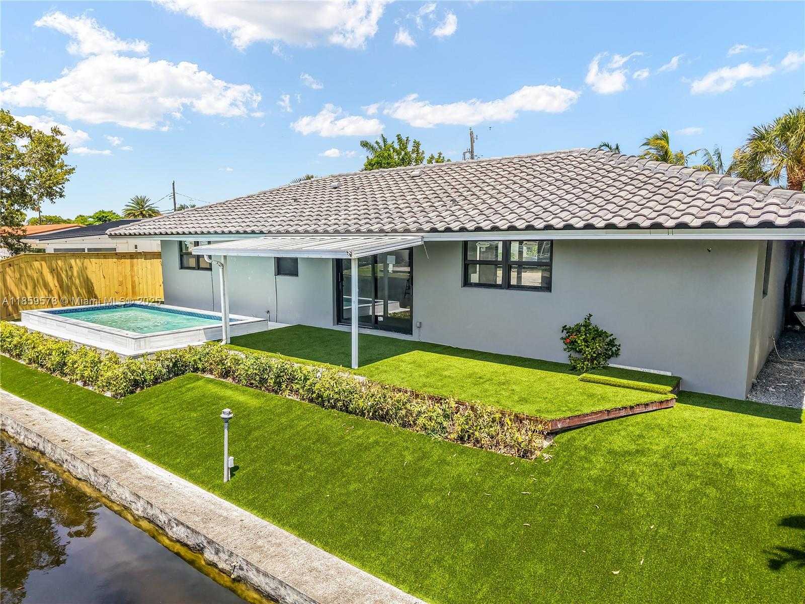 Small Image of 2417 NORTH EAST 18TH AVE, Wilton Manors Number 28