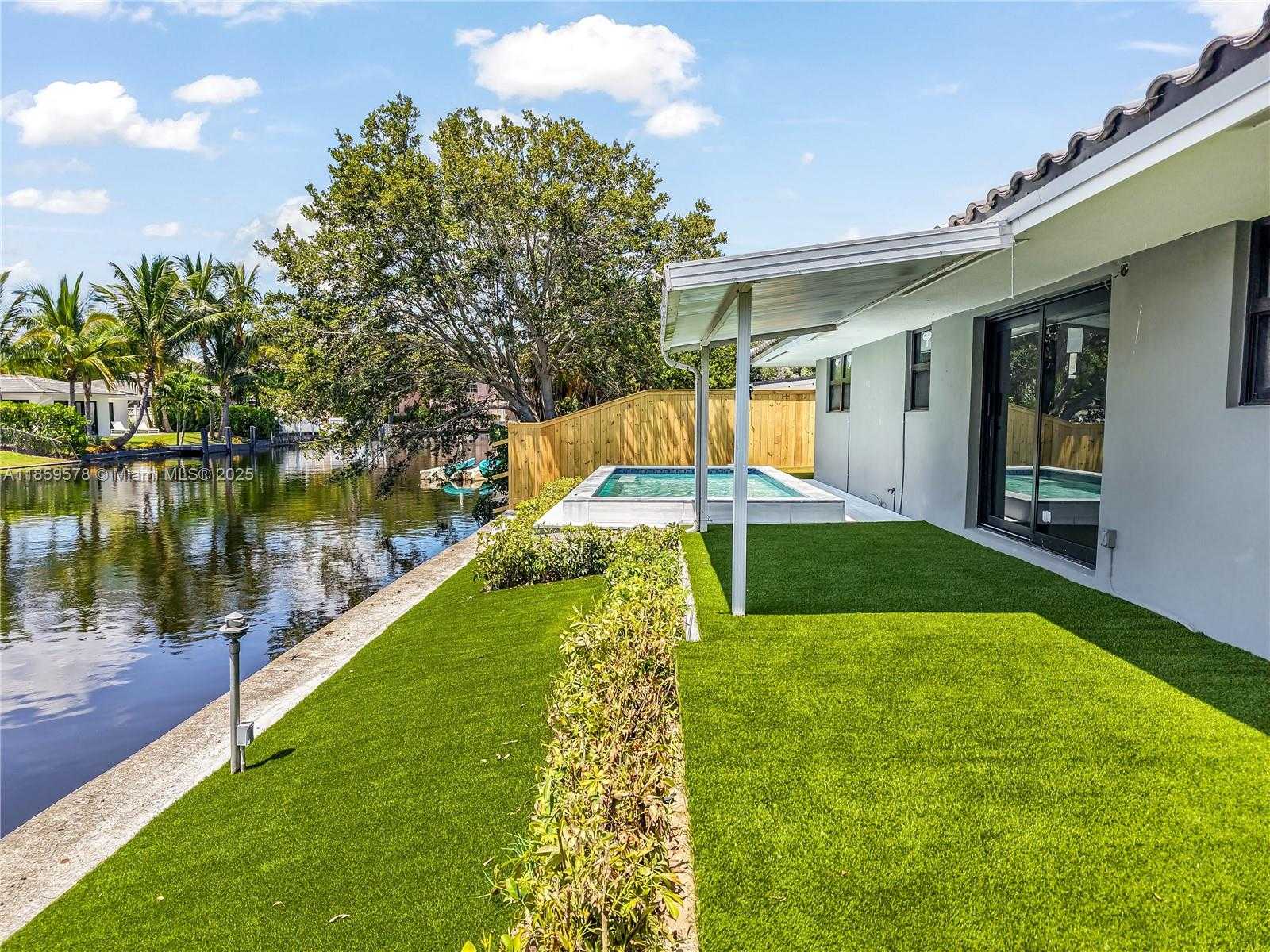 Small Image of 2417 NORTH EAST 18TH AVE, Wilton Manors Number 29