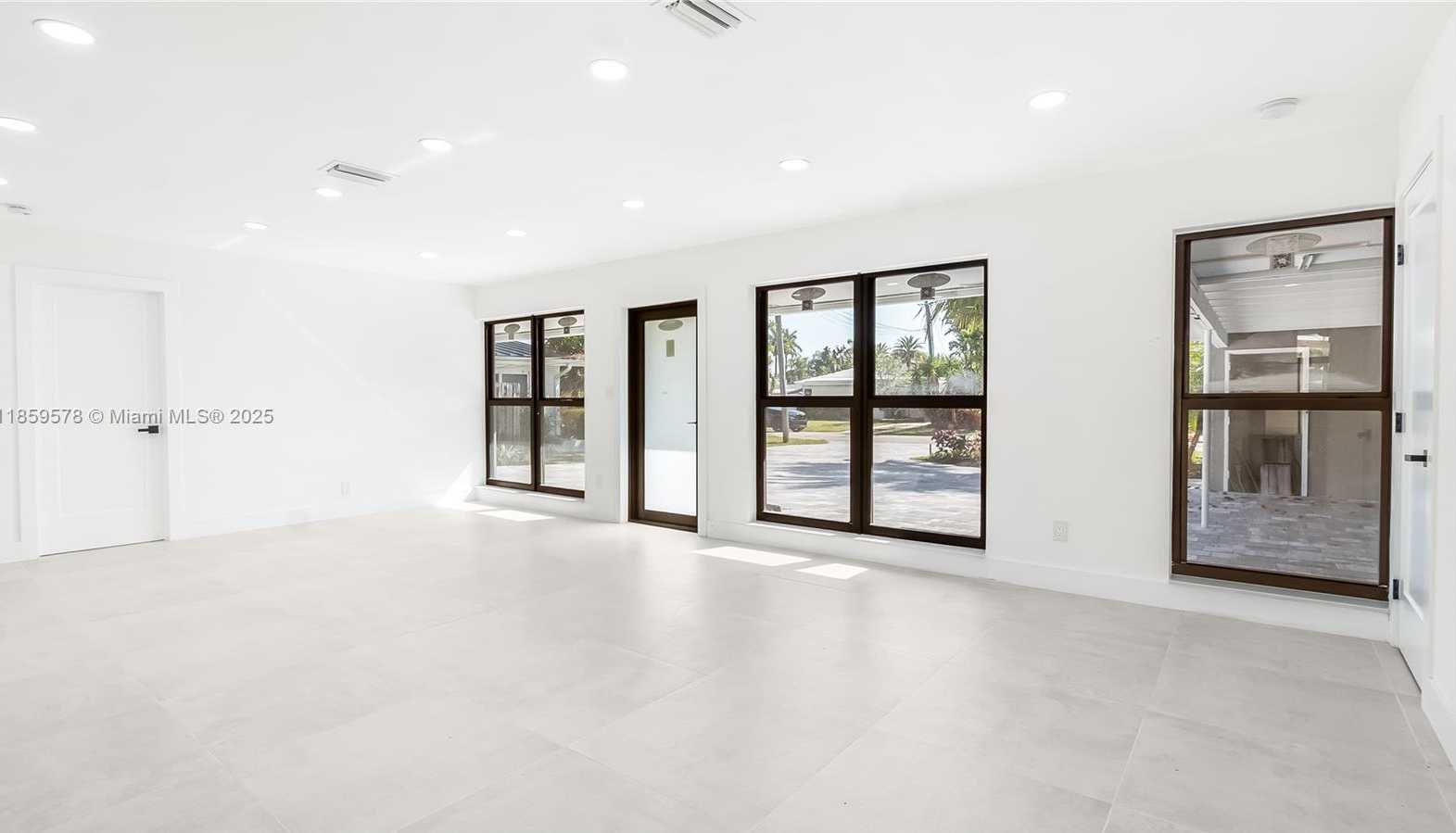 Small Image of 2417 NORTH EAST 18TH AVE, Wilton Manors Number 6
