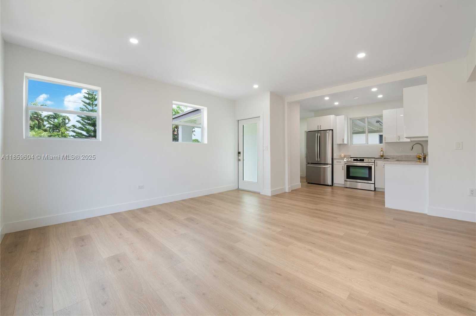 Small Image of 2811 SOUTH WEST 65TH AVE, Miami Number 14