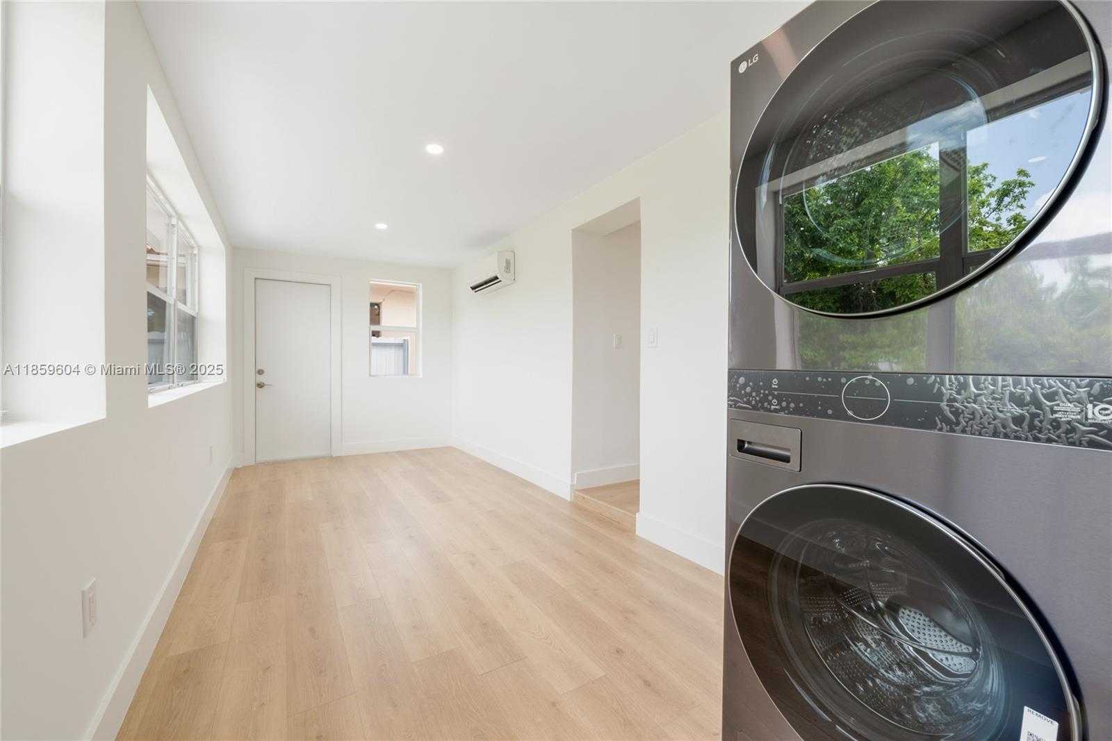 Small Image of 2811 SOUTH WEST 65TH AVE, Miami Number 18