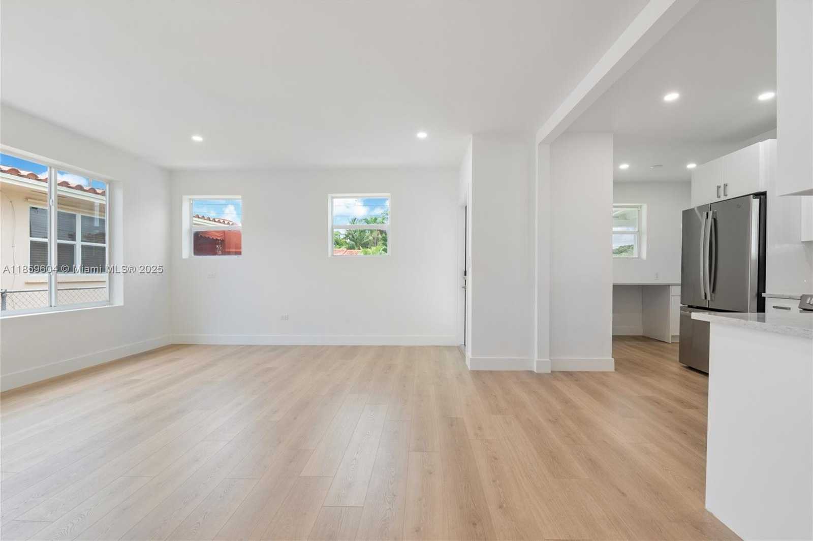 Small Image of 2811 SOUTH WEST 65TH AVE, Miami Number 26