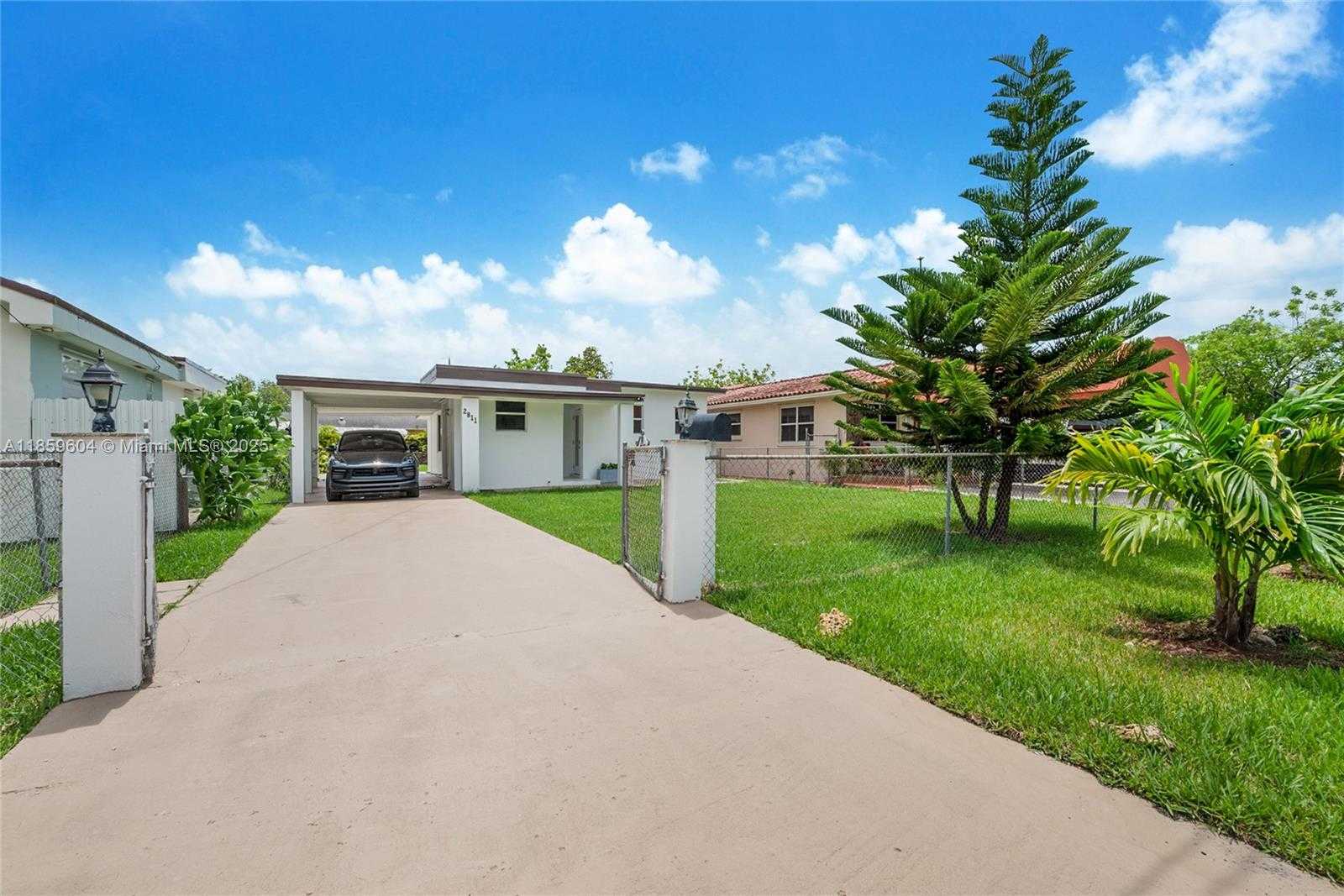 Small Image of 2811 SOUTH WEST 65TH AVE, Miami Number 31