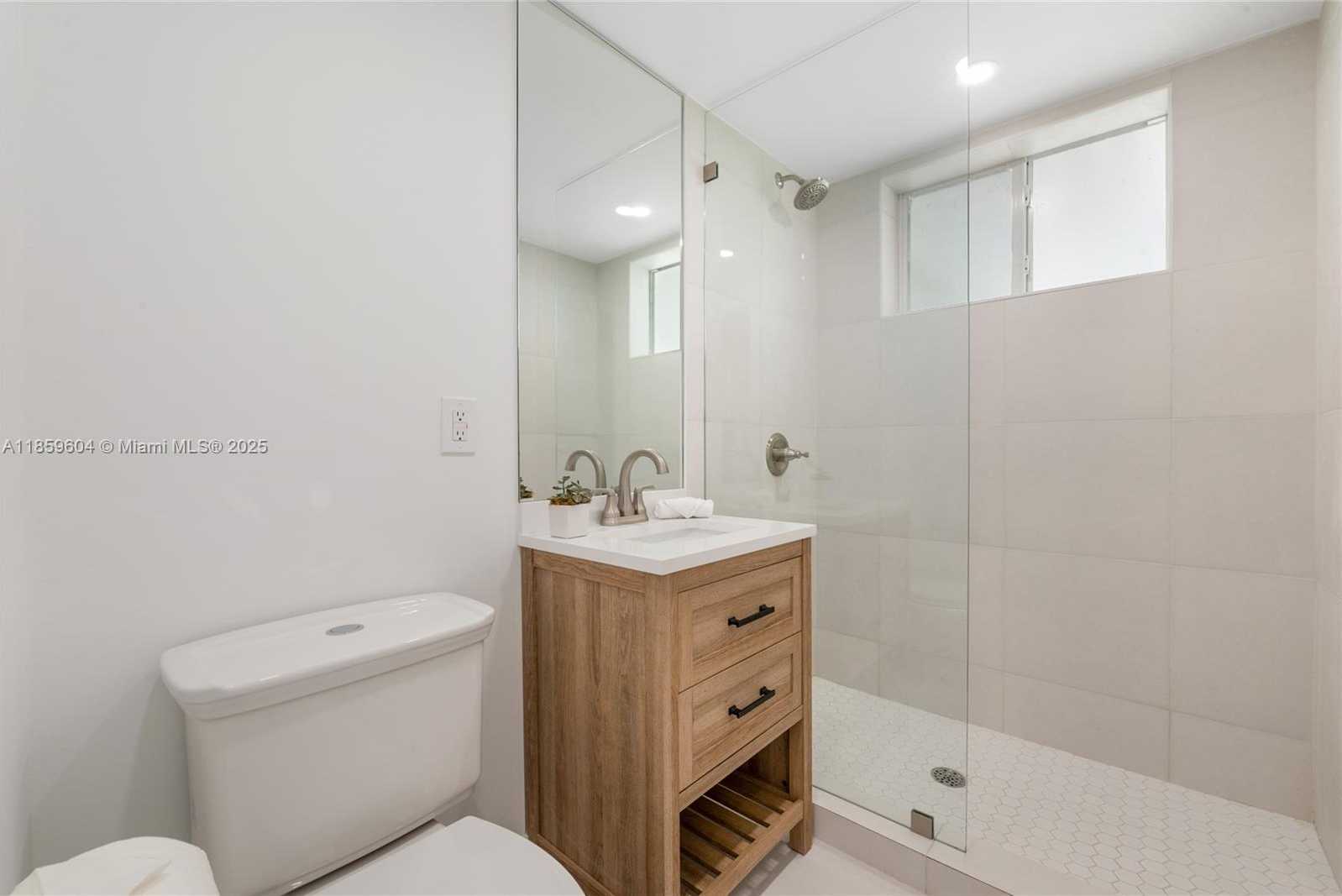 Small Image of 2811 SOUTH WEST 65TH AVE, Miami Number 33