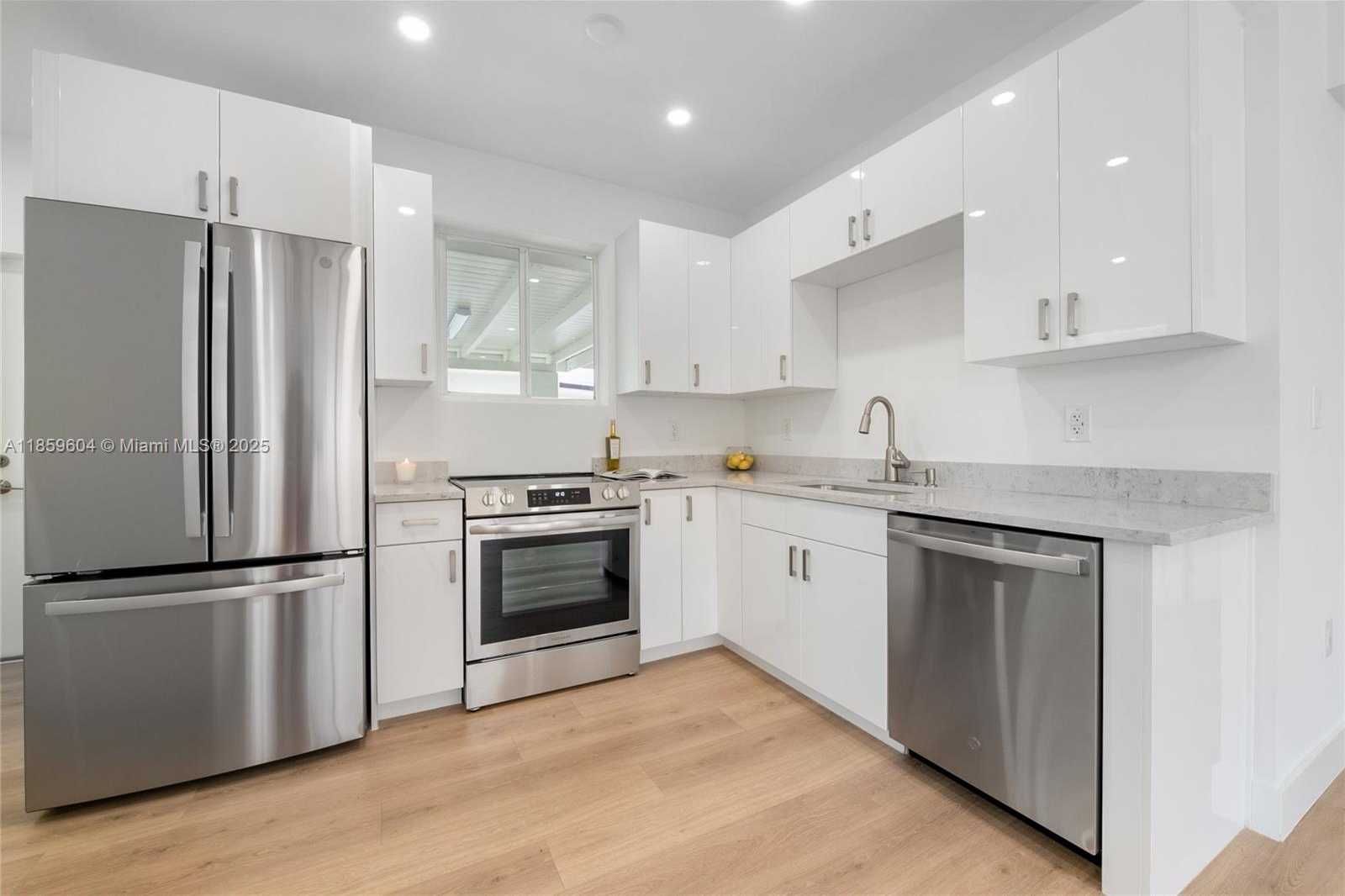 Small Image of 2811 SOUTH WEST 65TH AVE, Miami Number 5