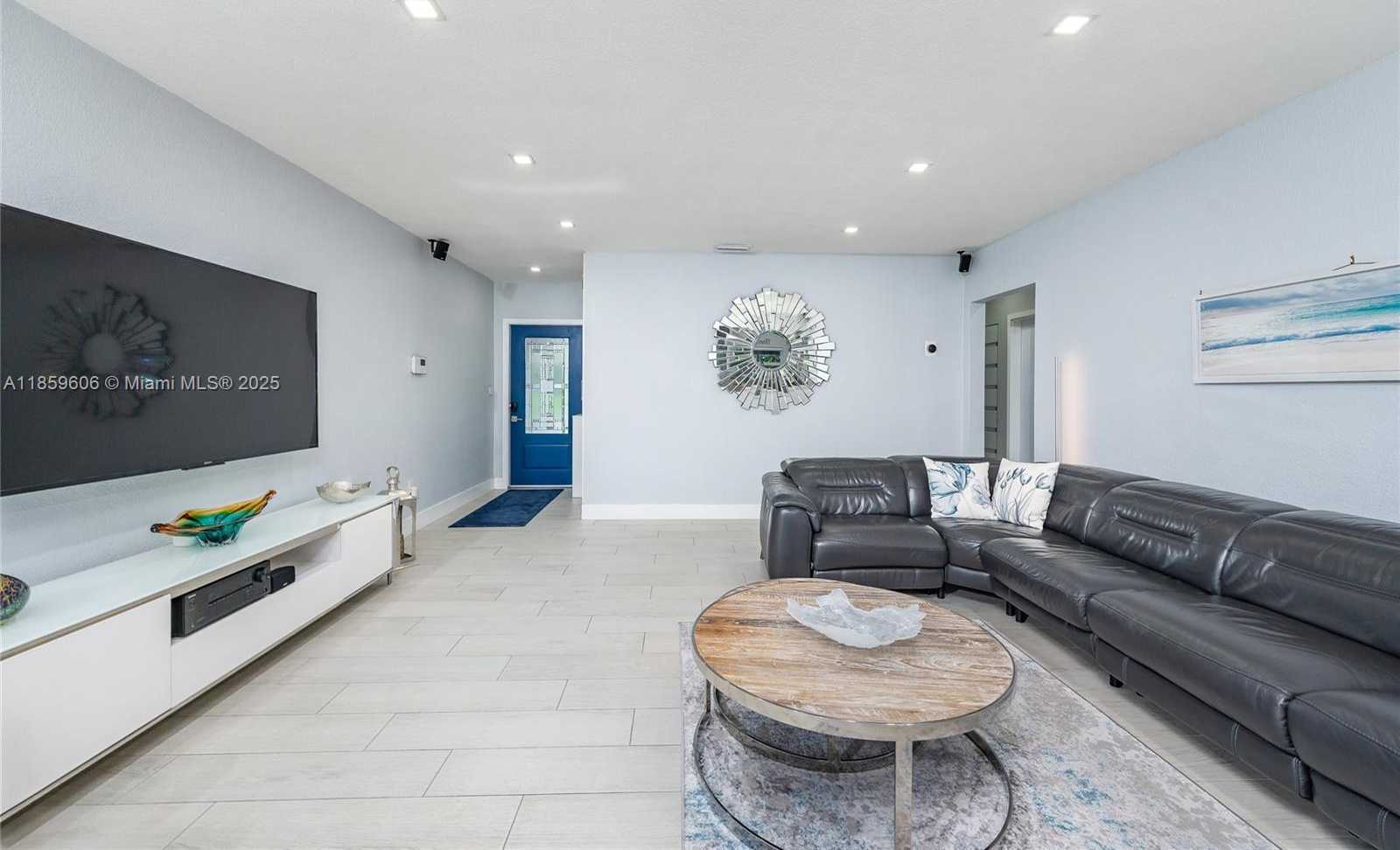Small Image of 6704 CROOKED PALM TER, Miami Lakes Number 13