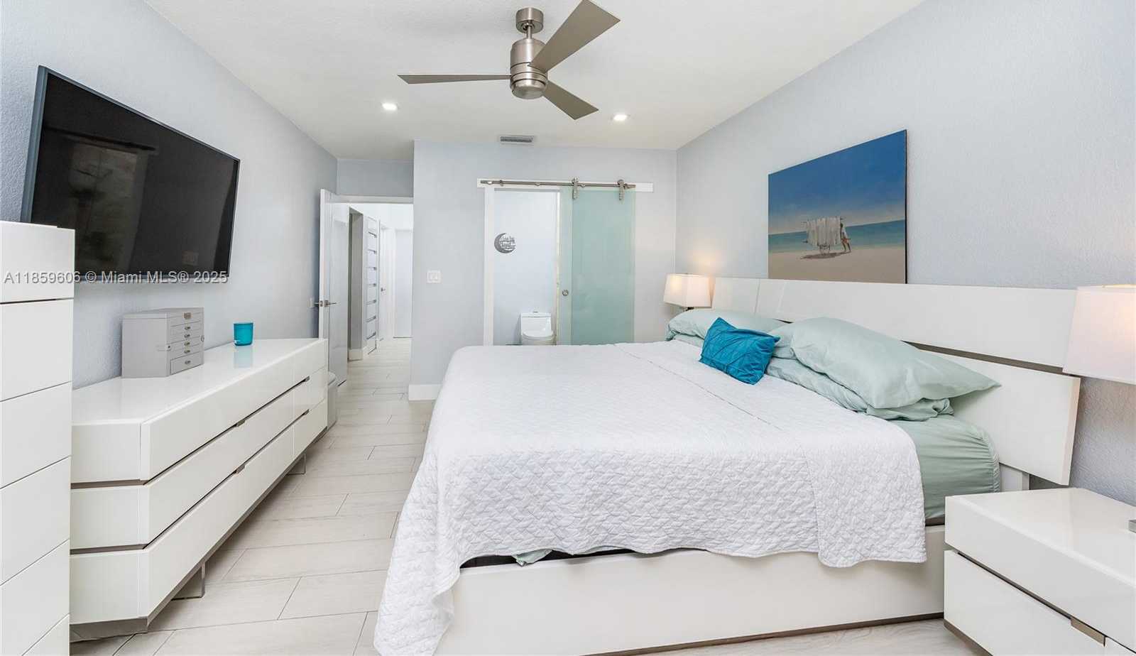 Small Image of 6704 CROOKED PALM TER, Miami Lakes Number 22