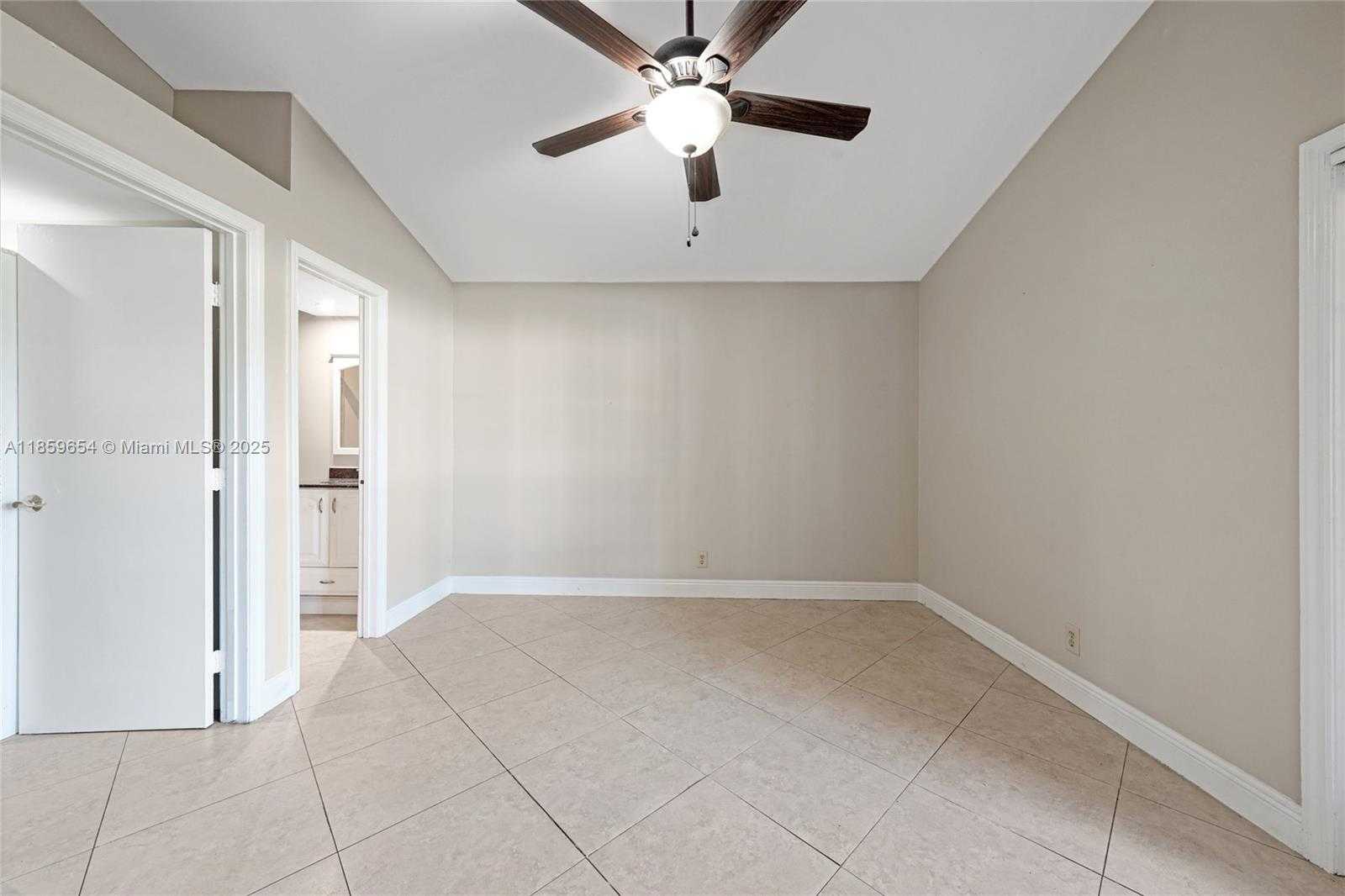 Small Image of 3887 NORTH WEST 7TH PL, Deerfield Beach Number 13