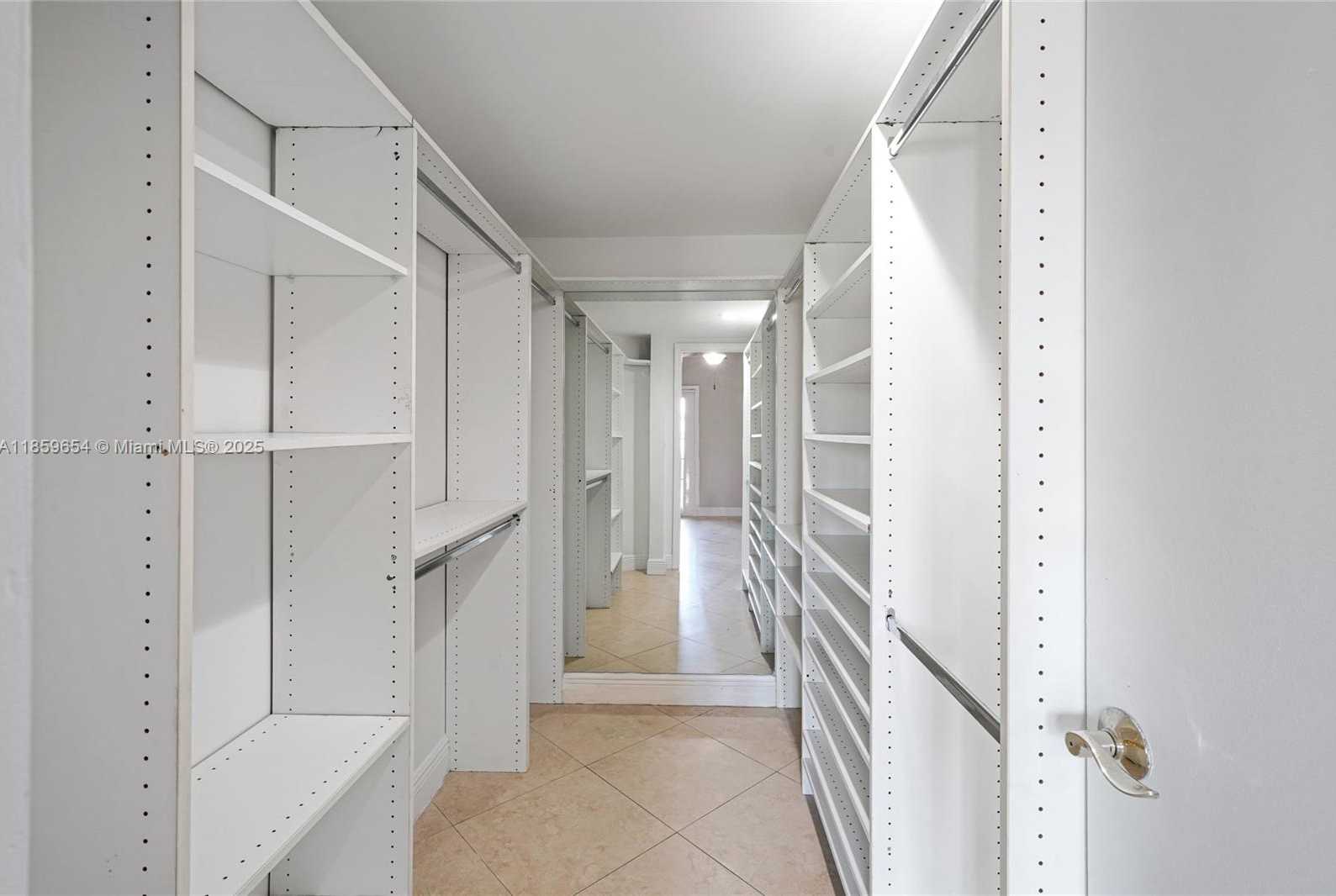 Small Image of 3887 NORTH WEST 7TH PL, Deerfield Beach Number 14