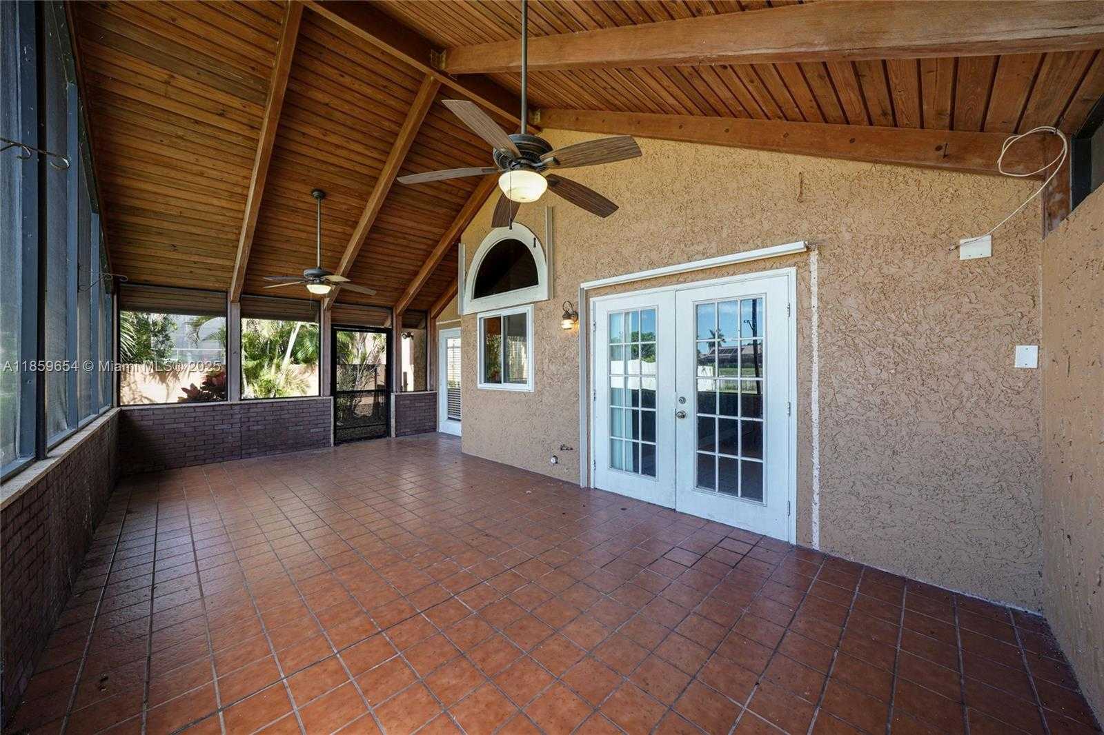 Small Image of 3887 NORTH WEST 7TH PL, Deerfield Beach Number 27