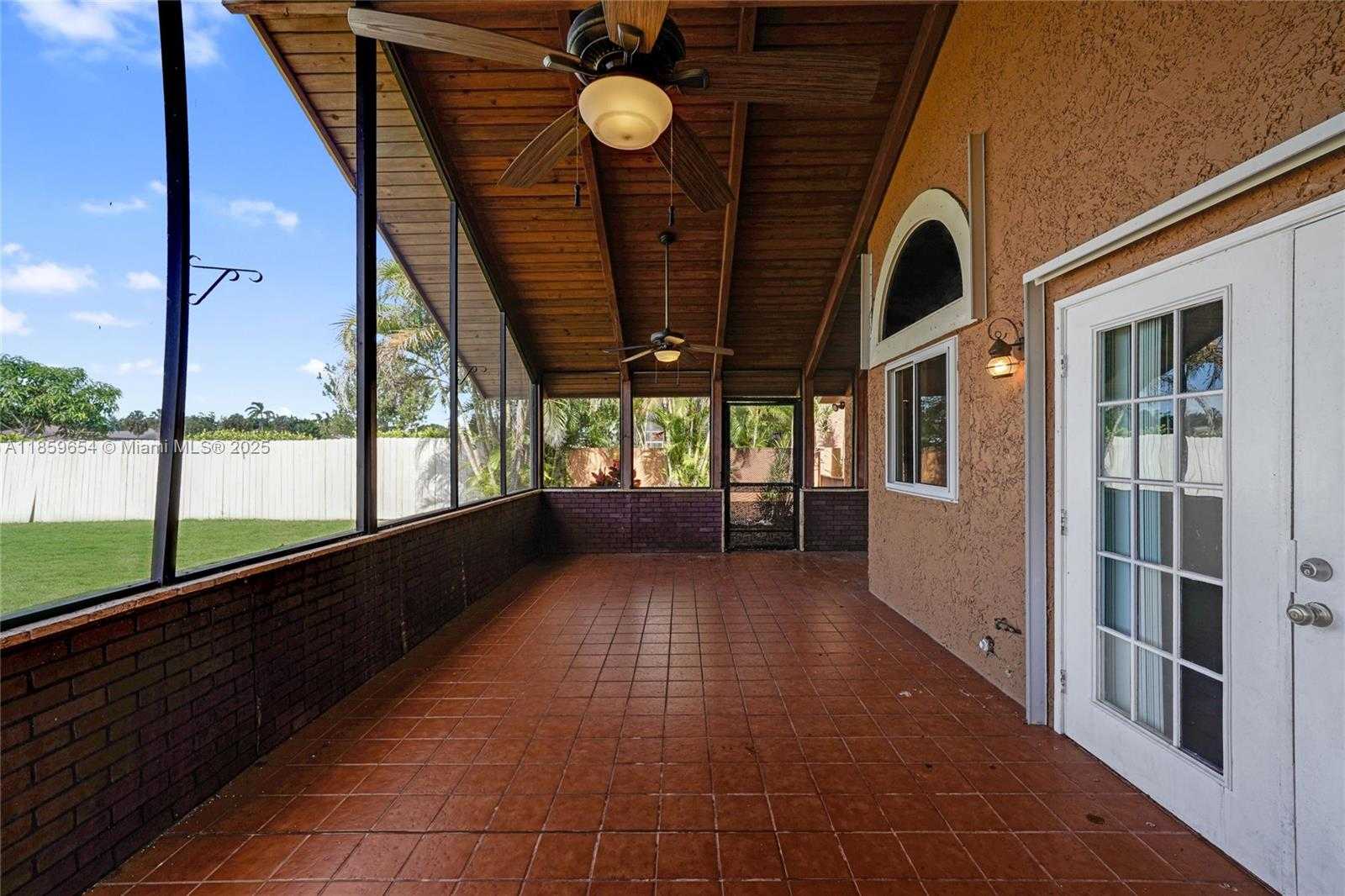Small Image of 3887 NORTH WEST 7TH PL, Deerfield Beach Number 29