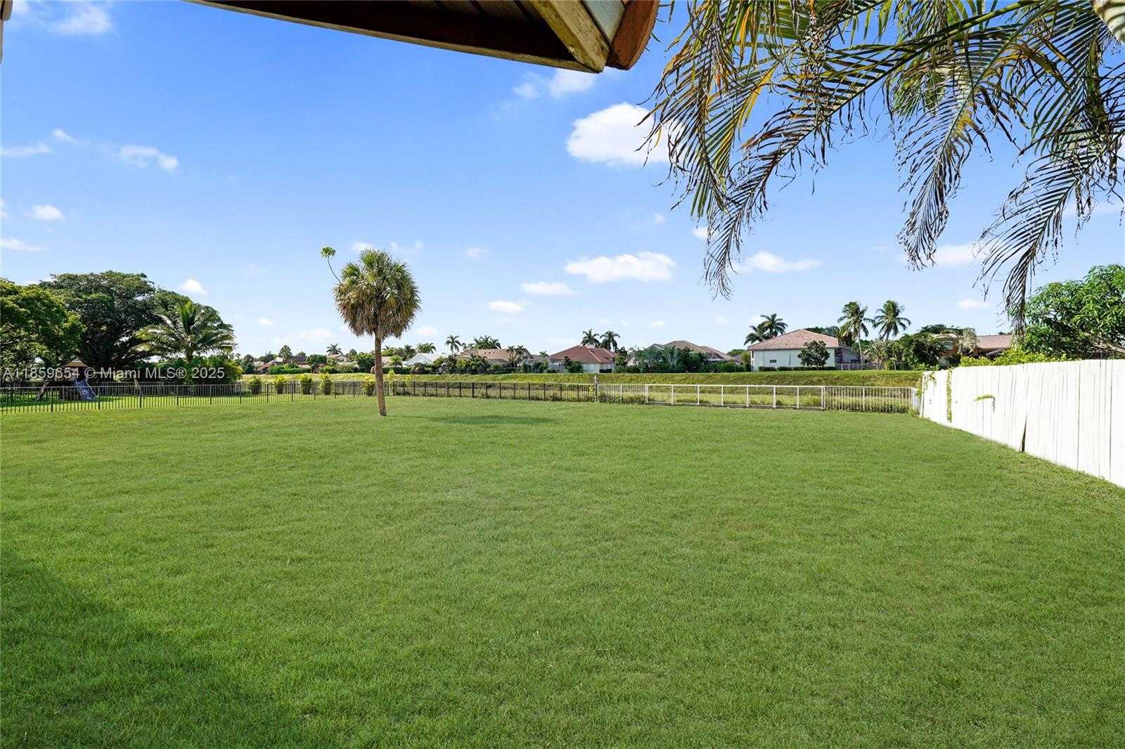 Small Image of 3887 NORTH WEST 7TH PL, Deerfield Beach Number 32