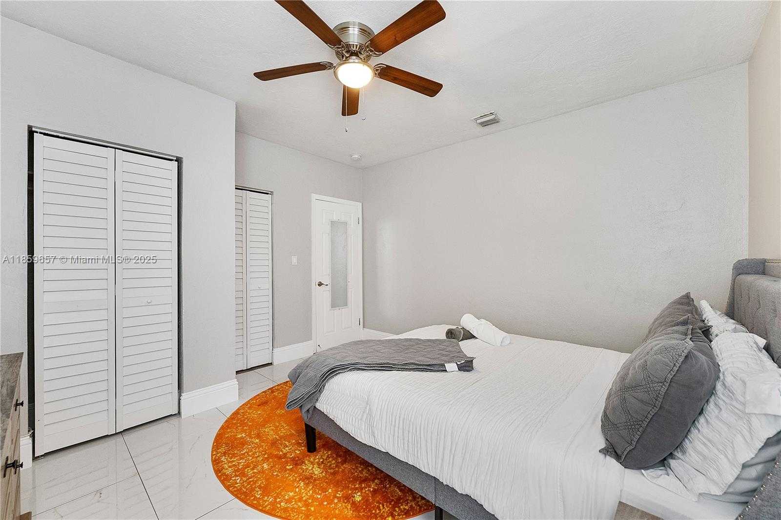 Small Image of 2227 CODY ST, Hollywood Number 15