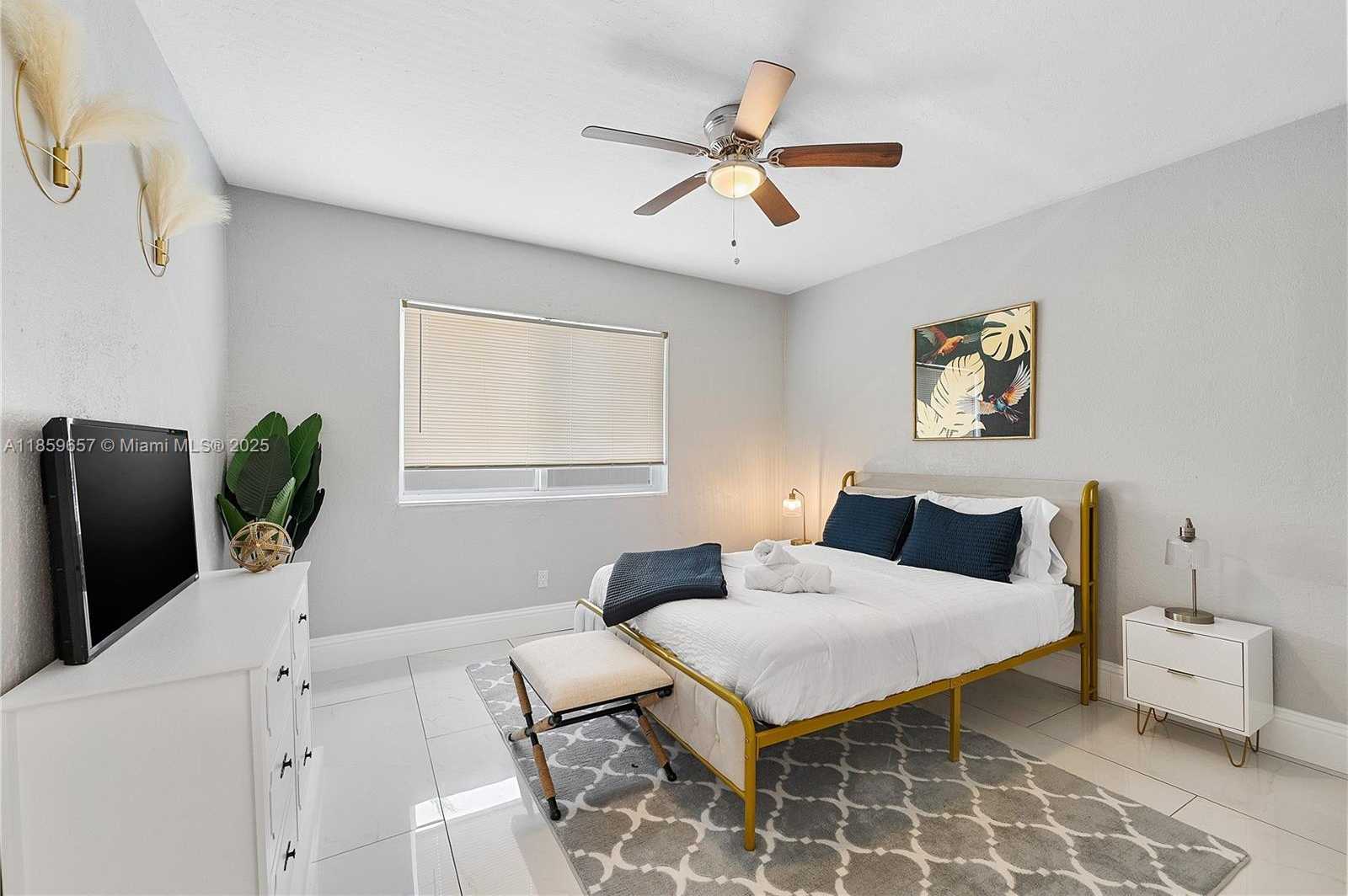 Small Image of 2227 CODY ST, Hollywood Number 16