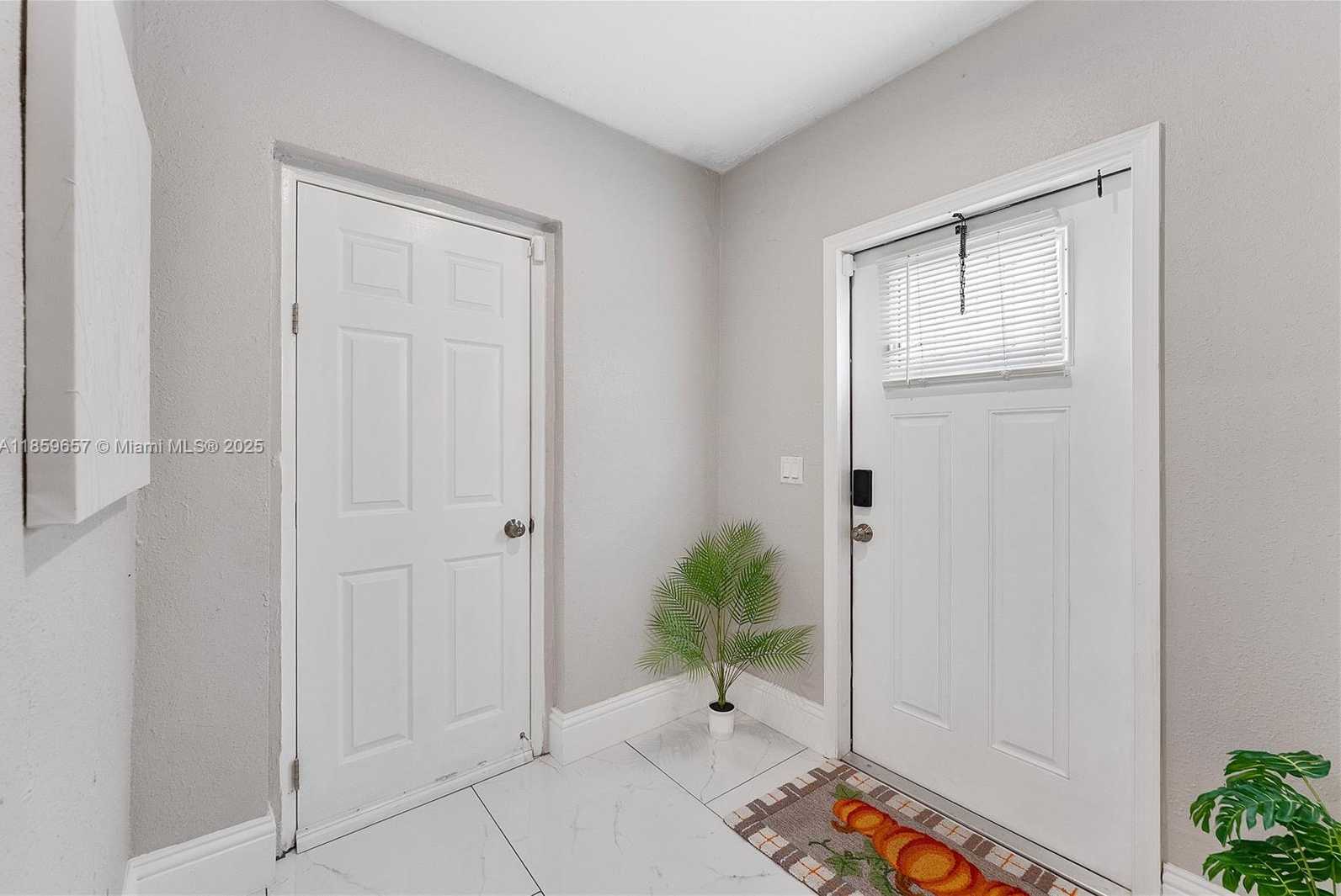 Small Image of 2227 CODY ST, Hollywood Number 2