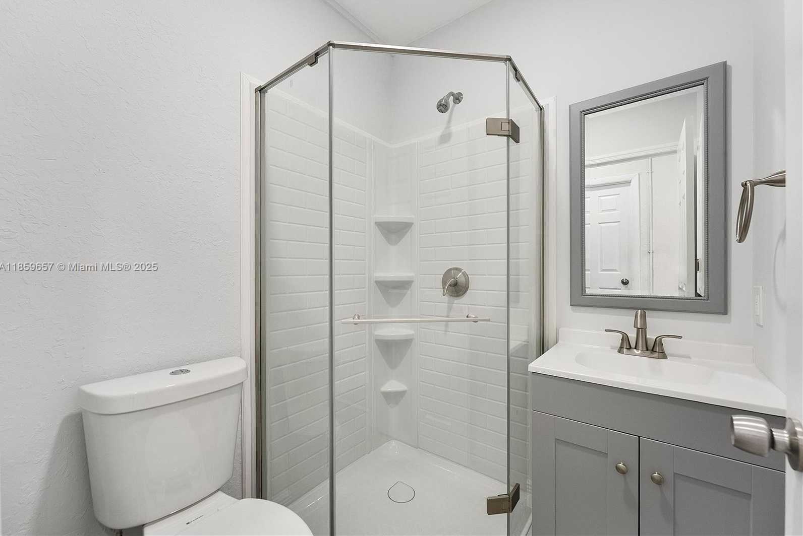 Small Image of 2227 CODY ST, Hollywood Number 22