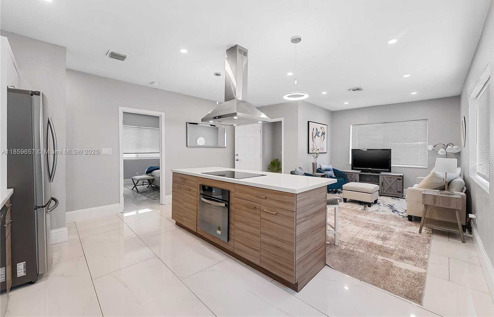Small Image of 2227 CODY ST, Hollywood Number 8