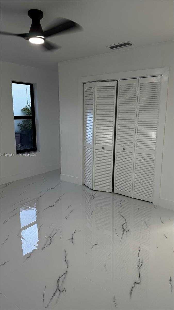 Small Image of 10500 NORTH WEST 2ND CT, Plantation Number 20