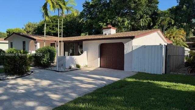 Small Image of 10500 NORTH WEST 2ND CT, Plantation Number 4