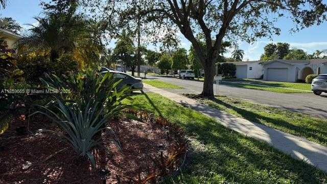 Small Image of 10500 NORTH WEST 2ND CT, Plantation Number 6