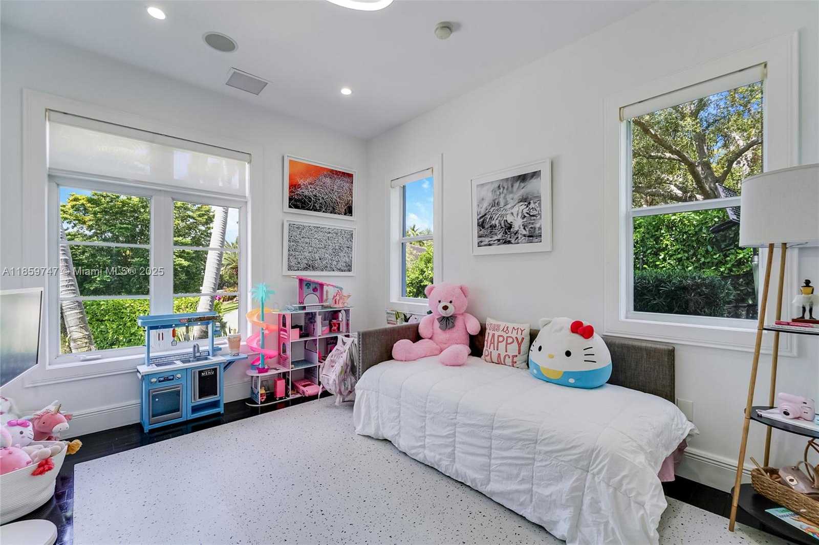 Small Image of 701 BELLA VISTA AVE, Coral Gables Number 17